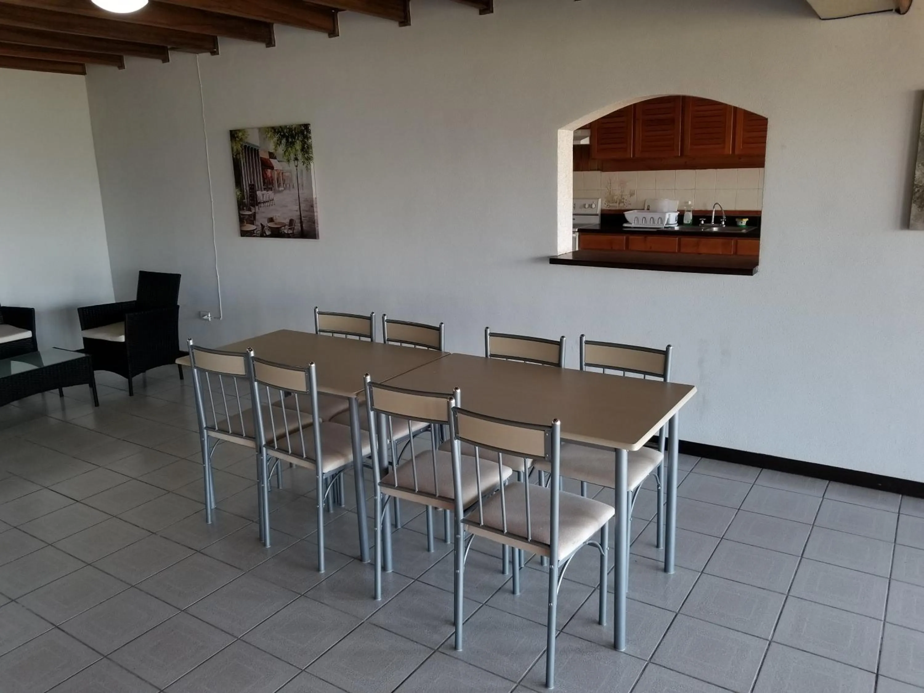 Dining area in Hotel Monte Campana Escazu