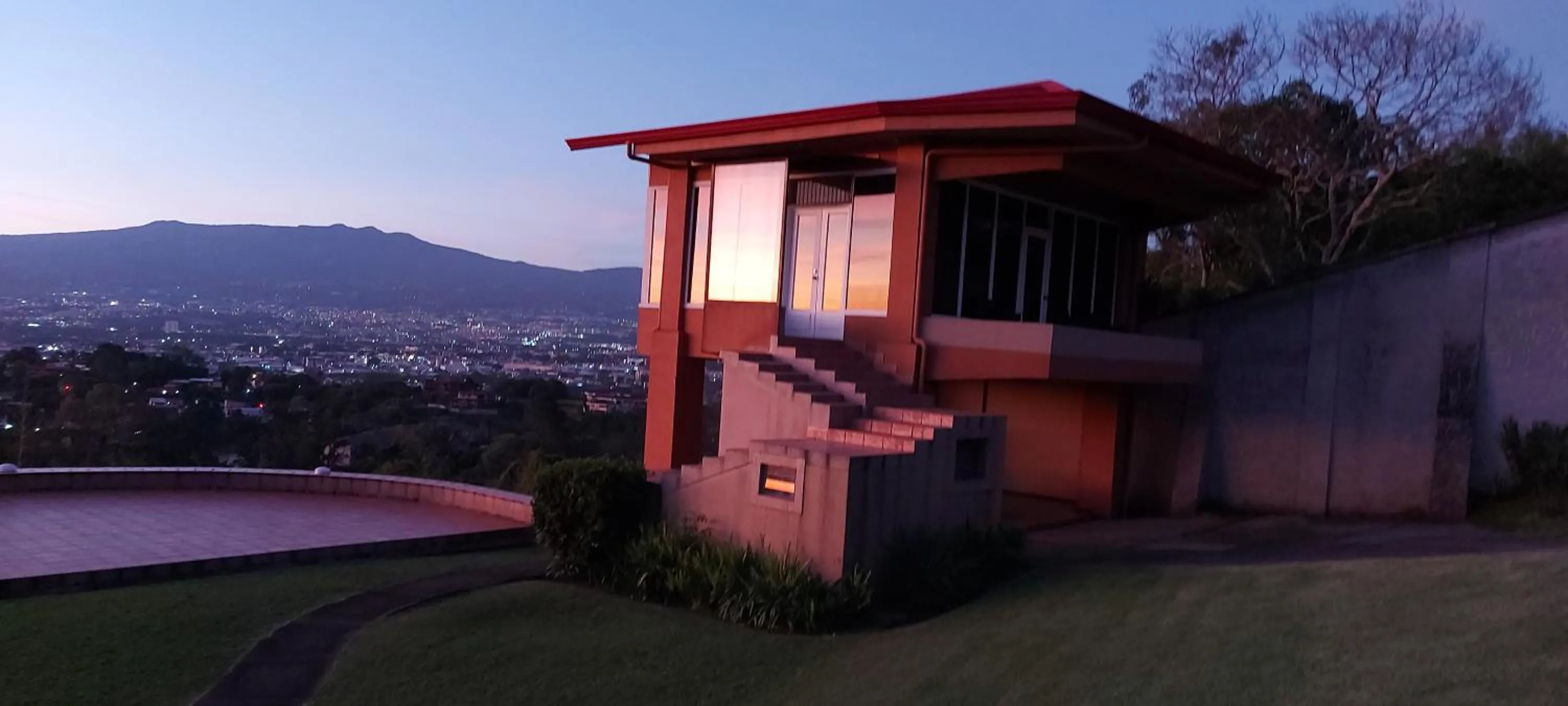 City view in Hotel Monte Campana Escazu