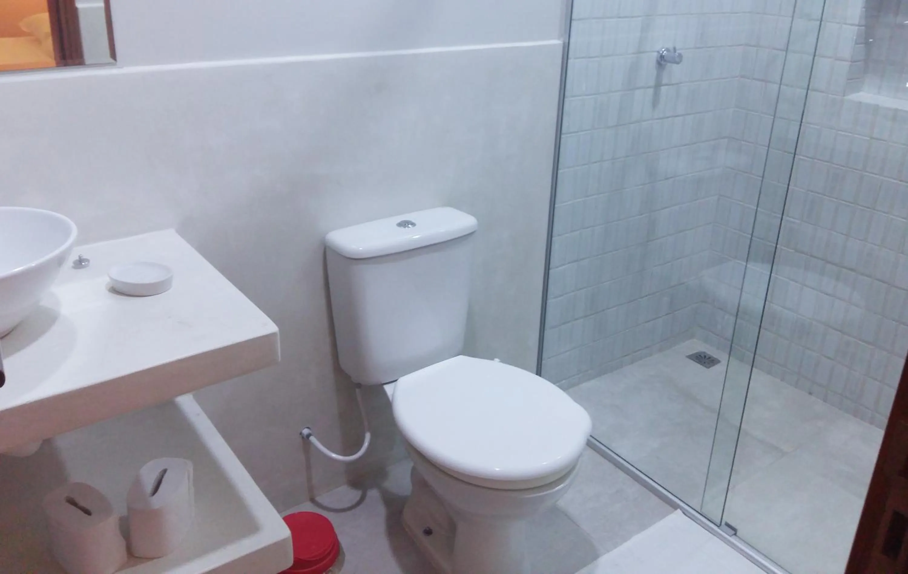 Shower in Aldeia das flores