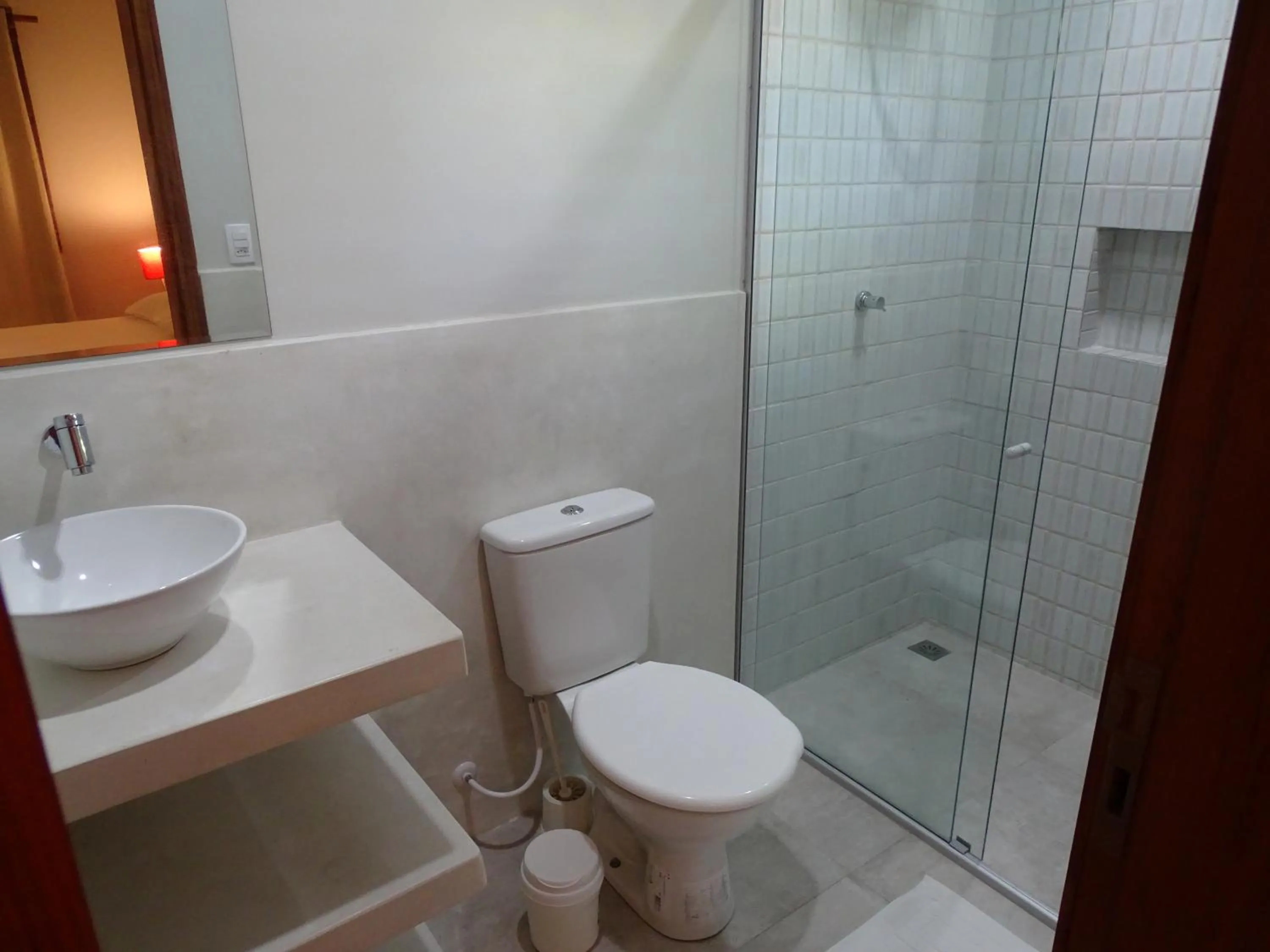 Shower in Aldeia das flores