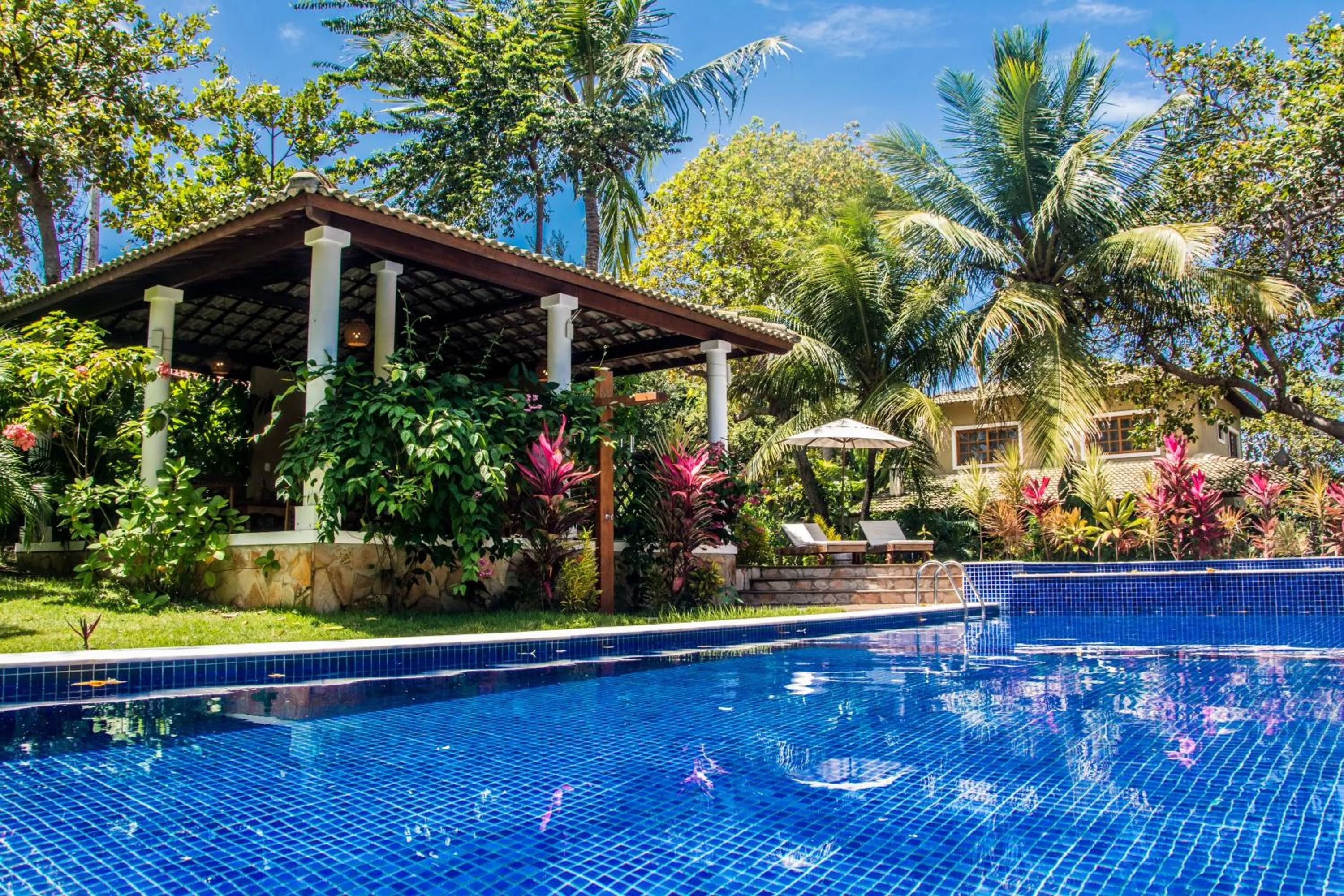 Swimming pool in Aldeia das flores