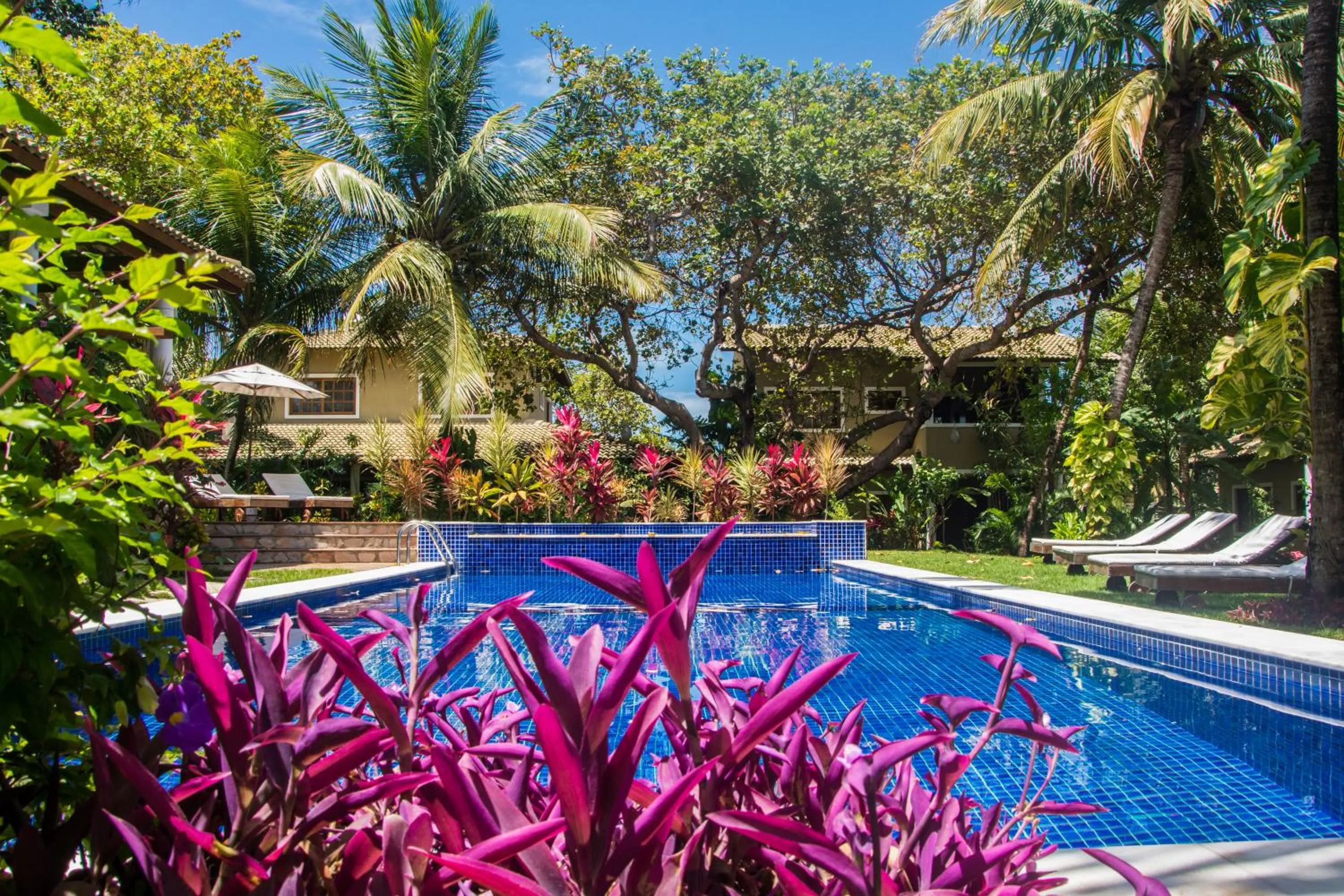 Pool view in Aldeia das flores