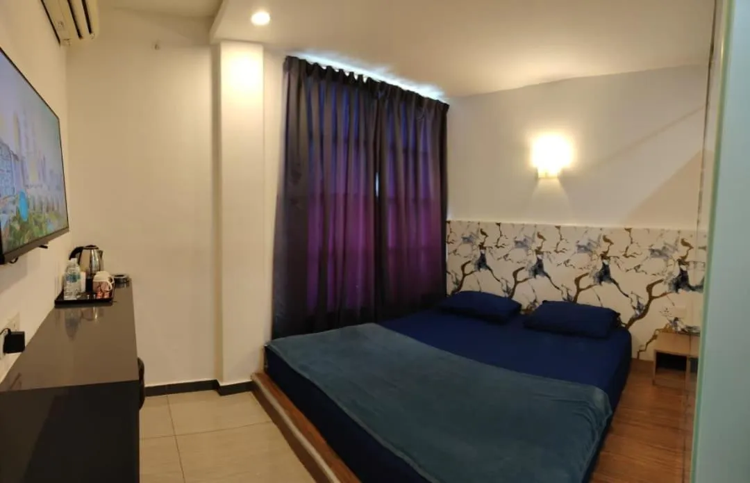 Bed in Dolphin Hotel