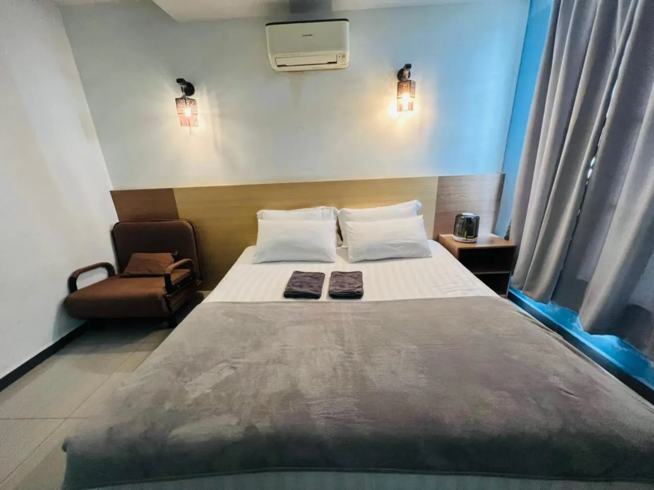 Bed in Dolphin Hotel