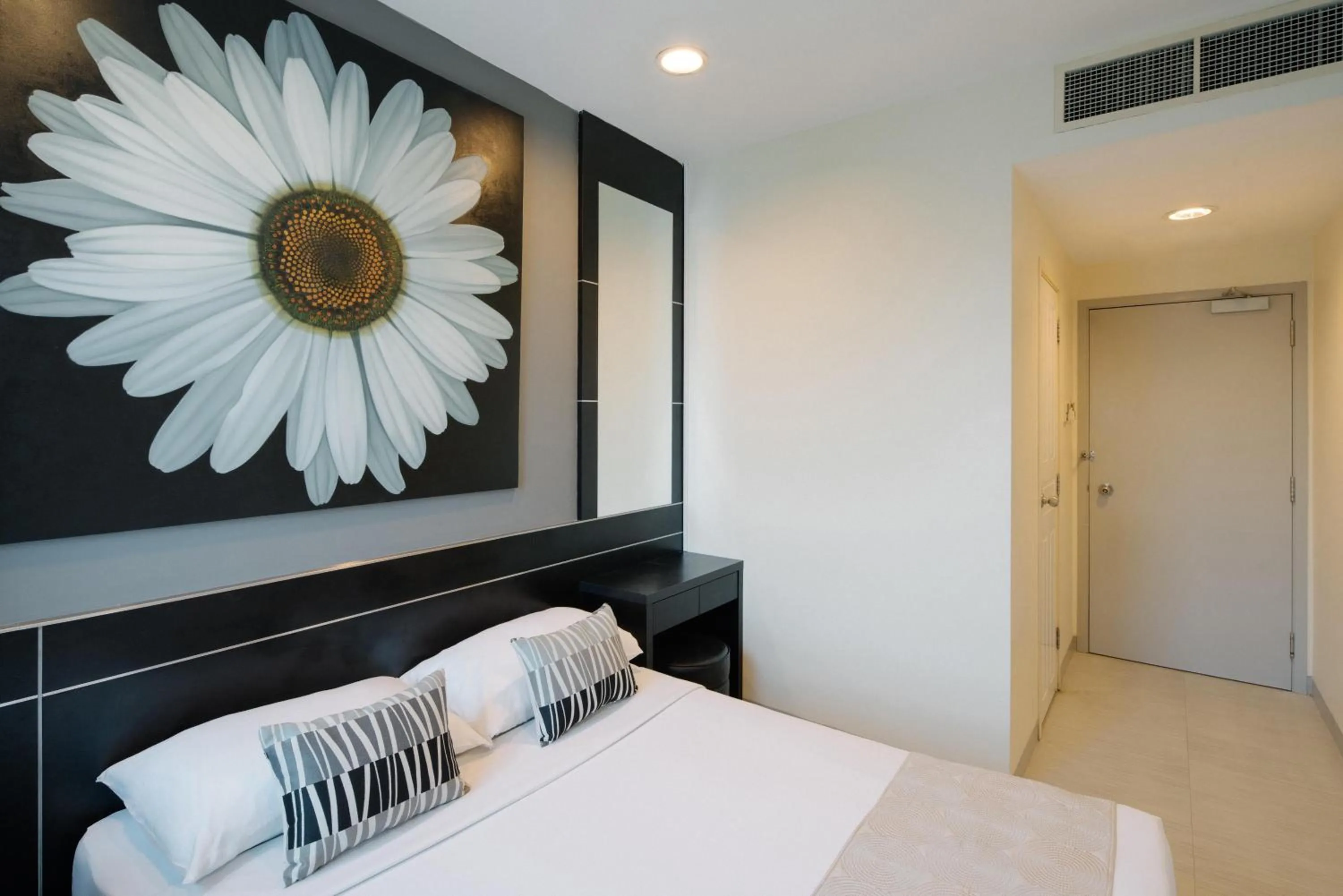 Bed in Hotel 81 Changi