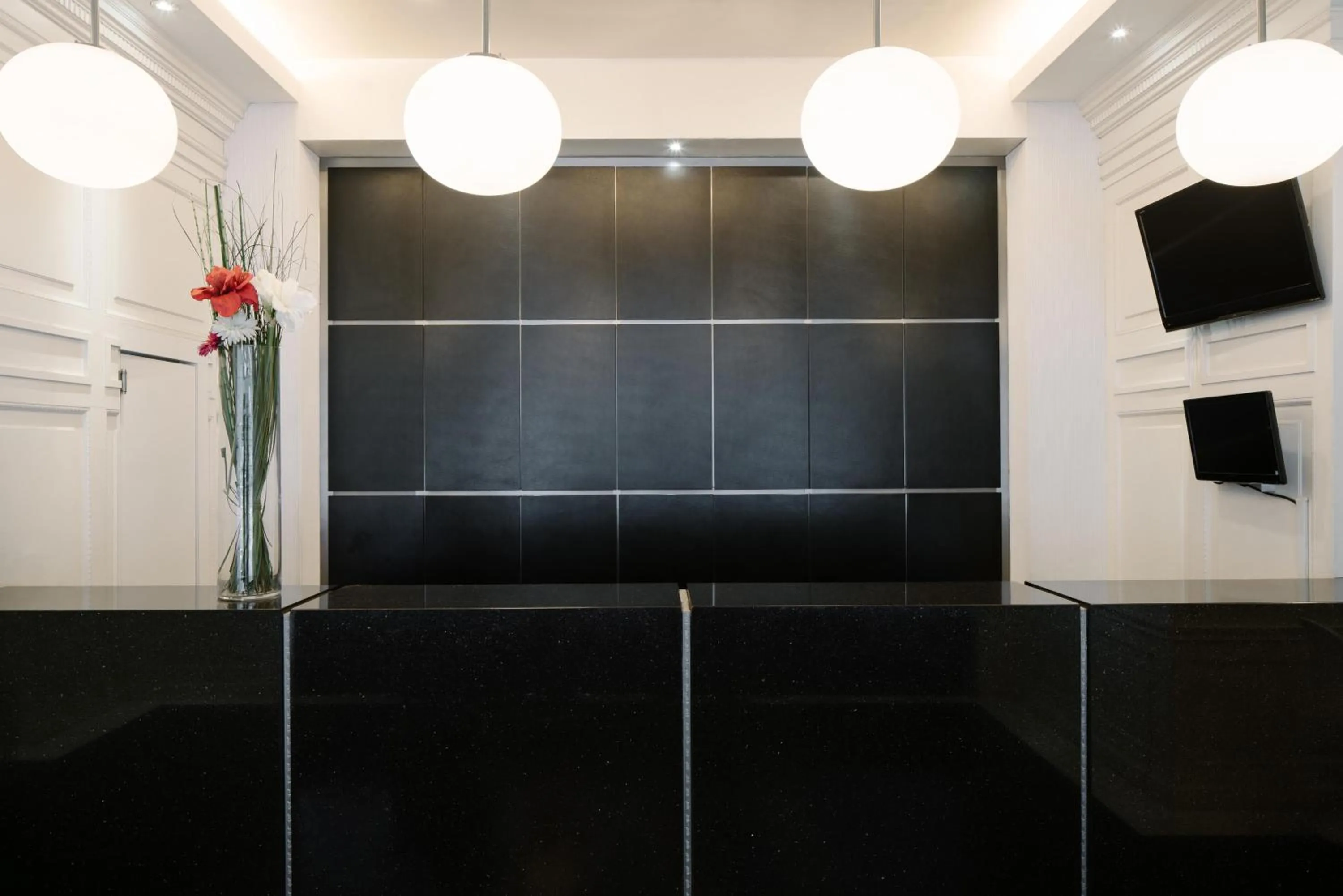 Lobby or reception in Hotel 81 Changi