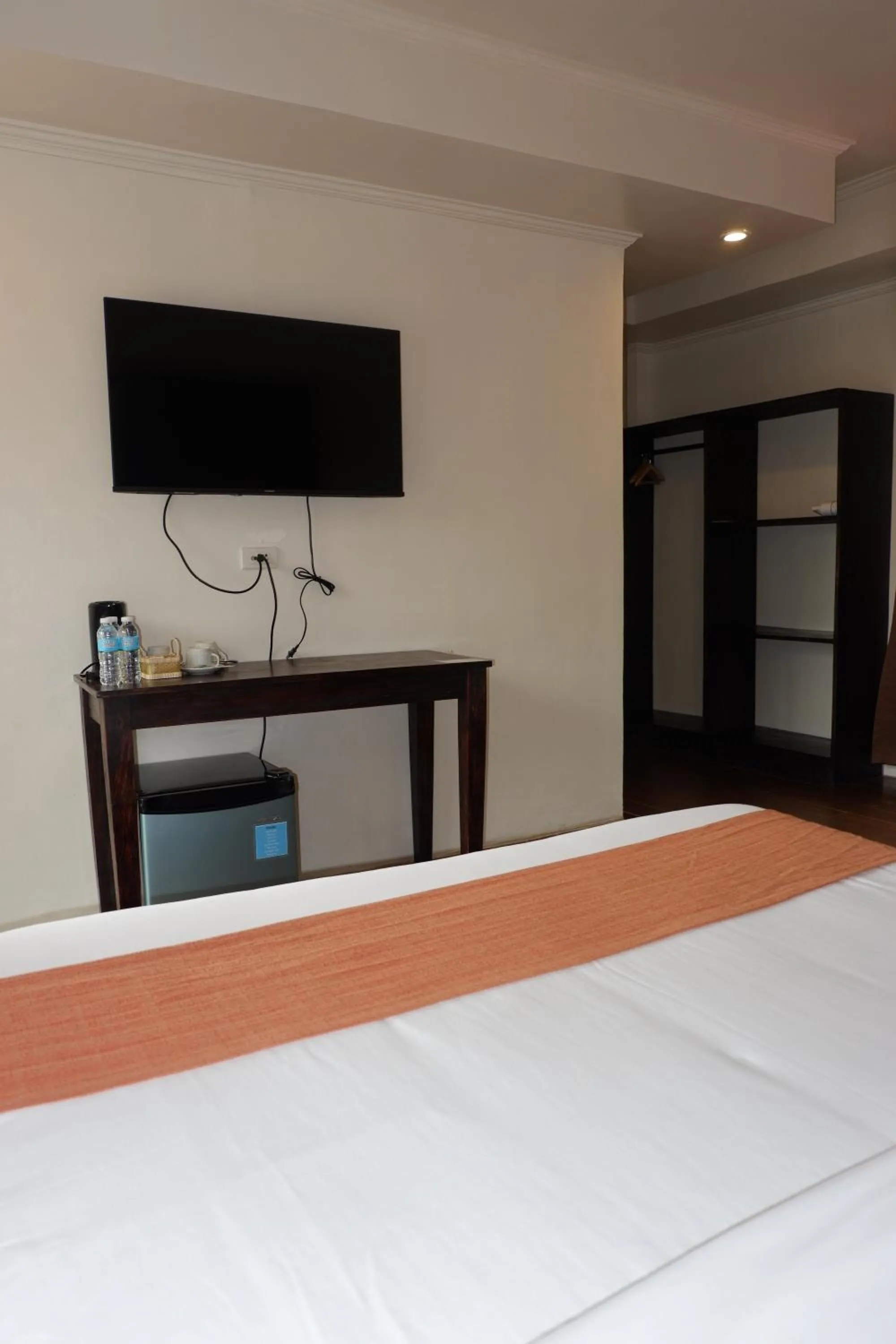 Bedroom, Bed in Vela Terraces Hotel