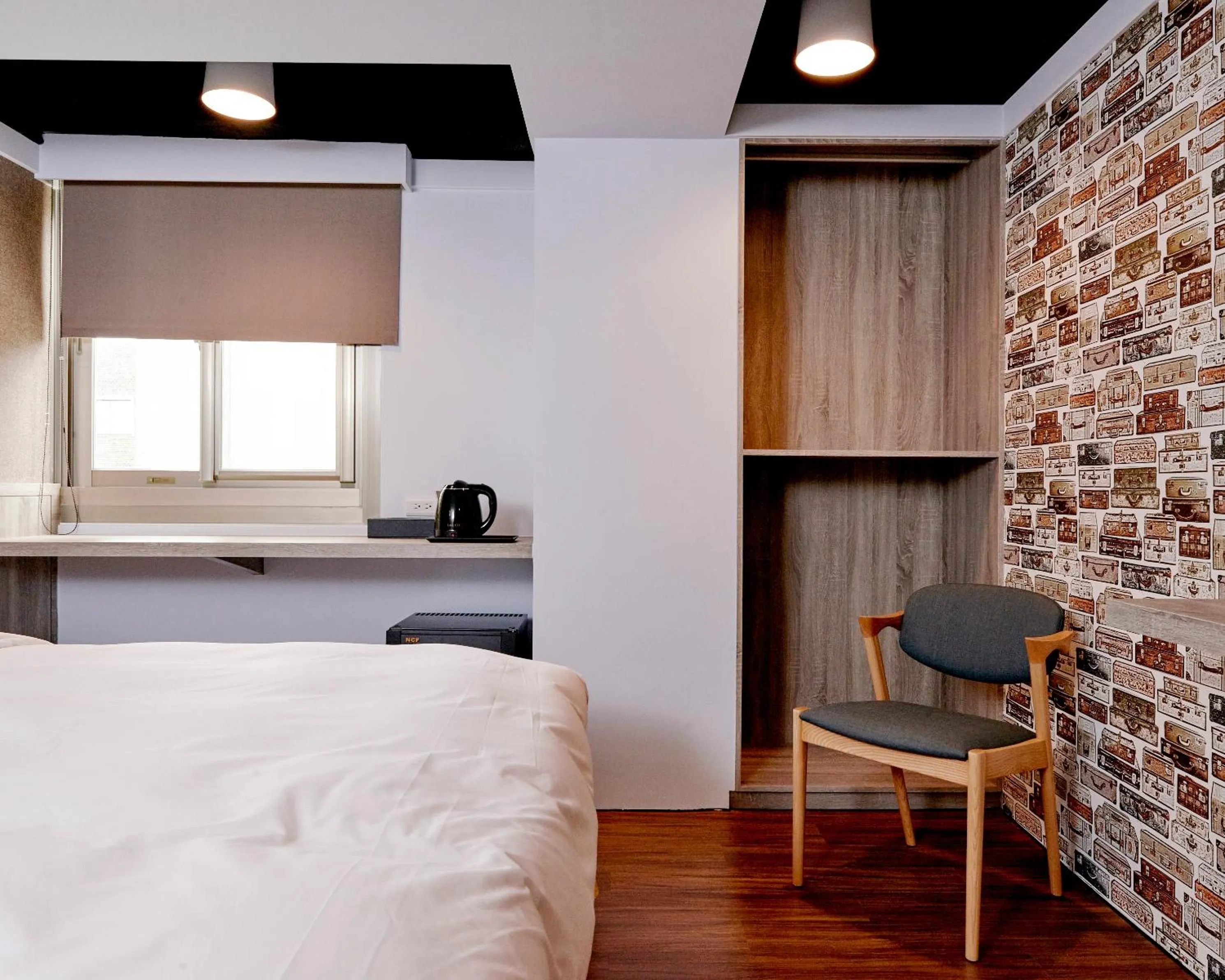 Photo of the whole room, Bed in Bon Hotel Taipei