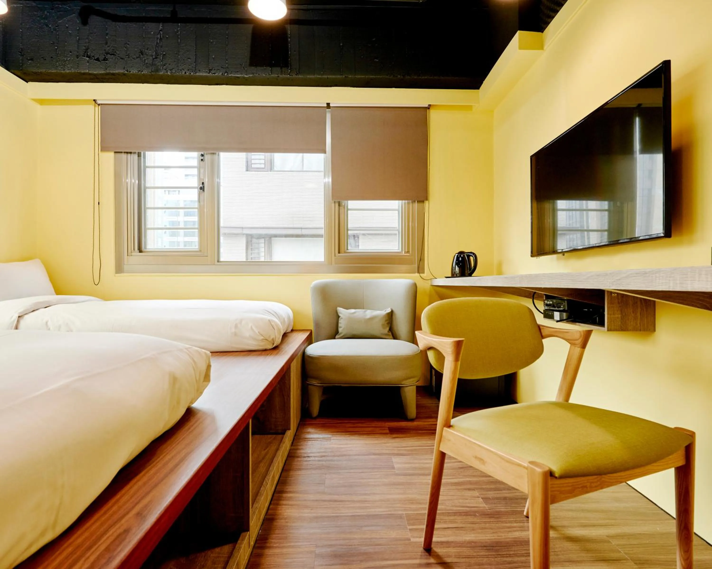 Photo of the whole room, Bed in Bon Hotel Taipei