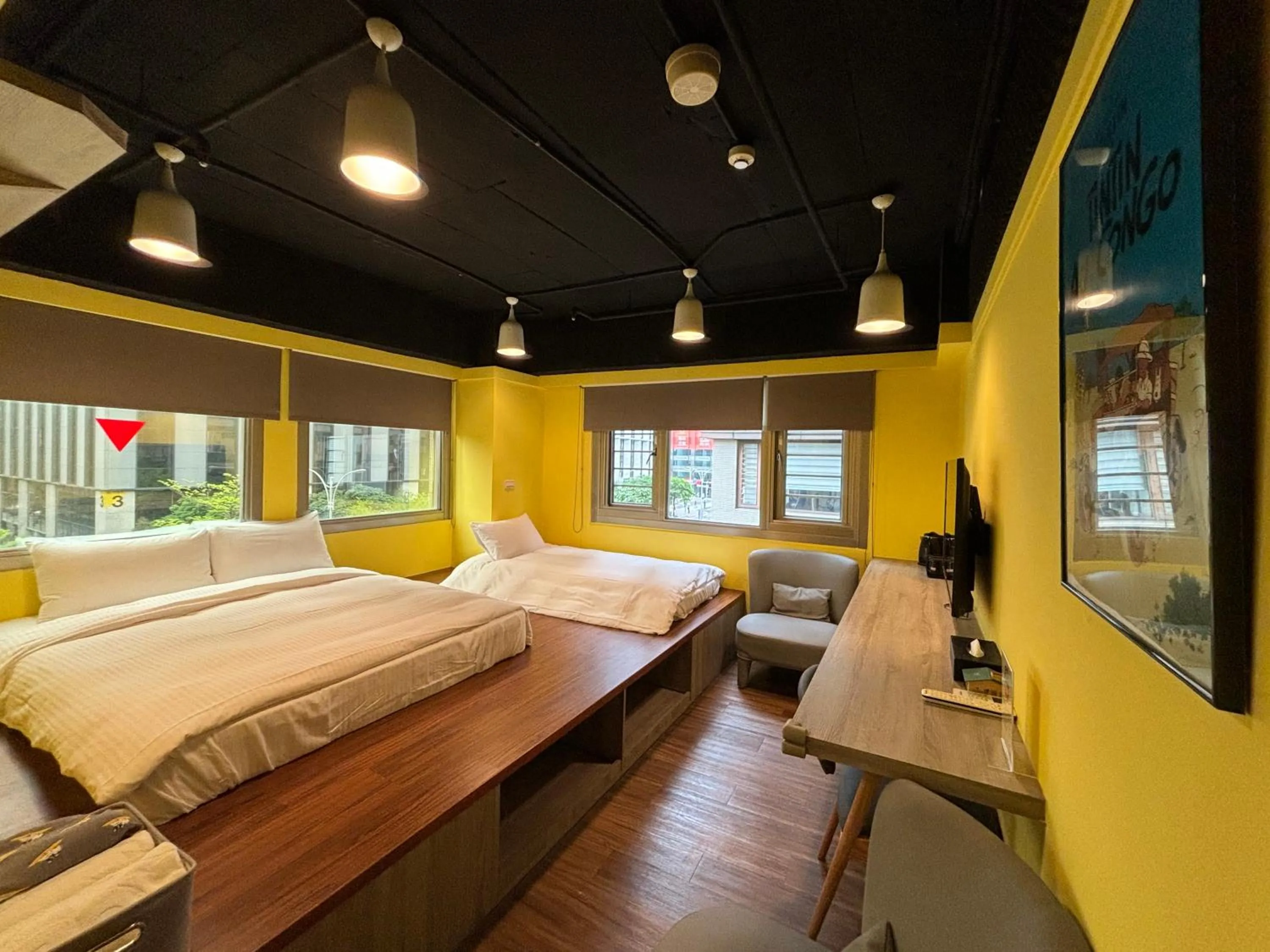 Photo of the whole room, Bed in Bon Hotel Taipei