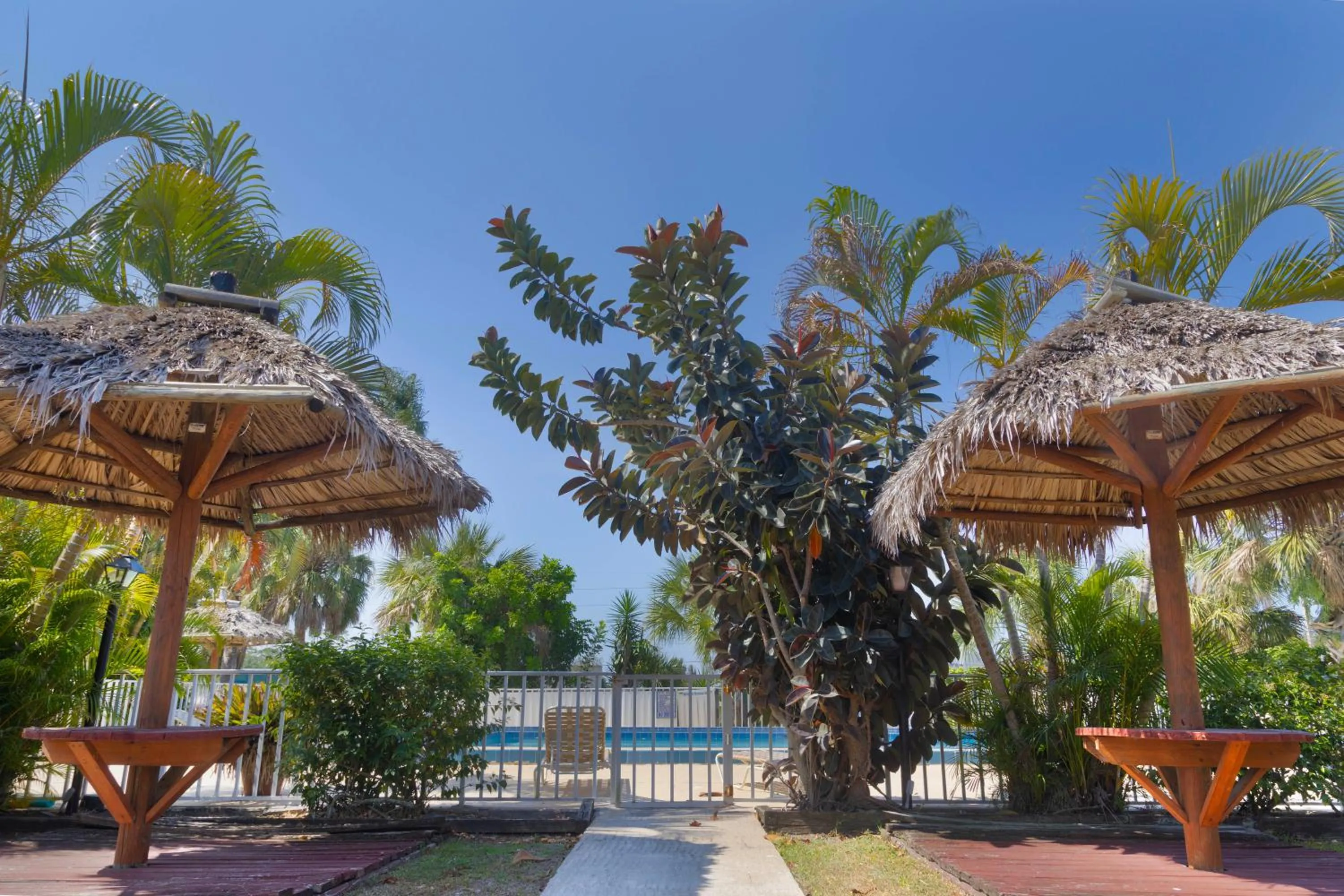 Warm Mineral Springs Motel