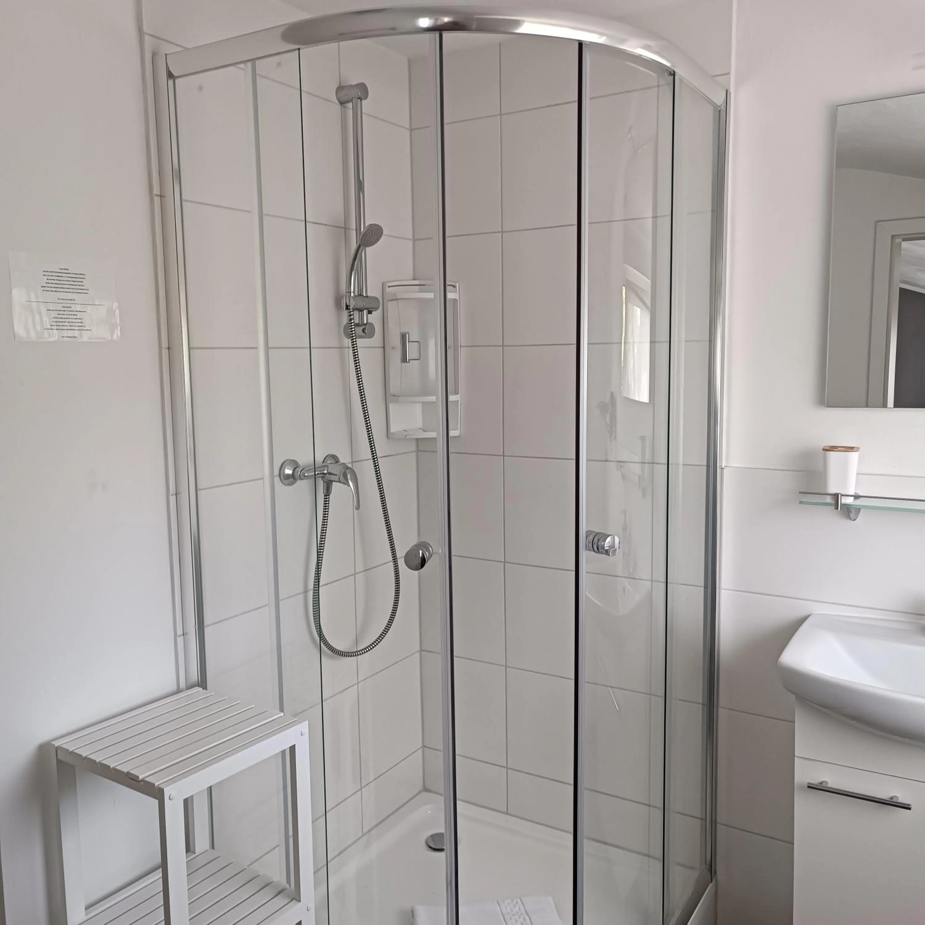 Bathroom in Hotel Ari