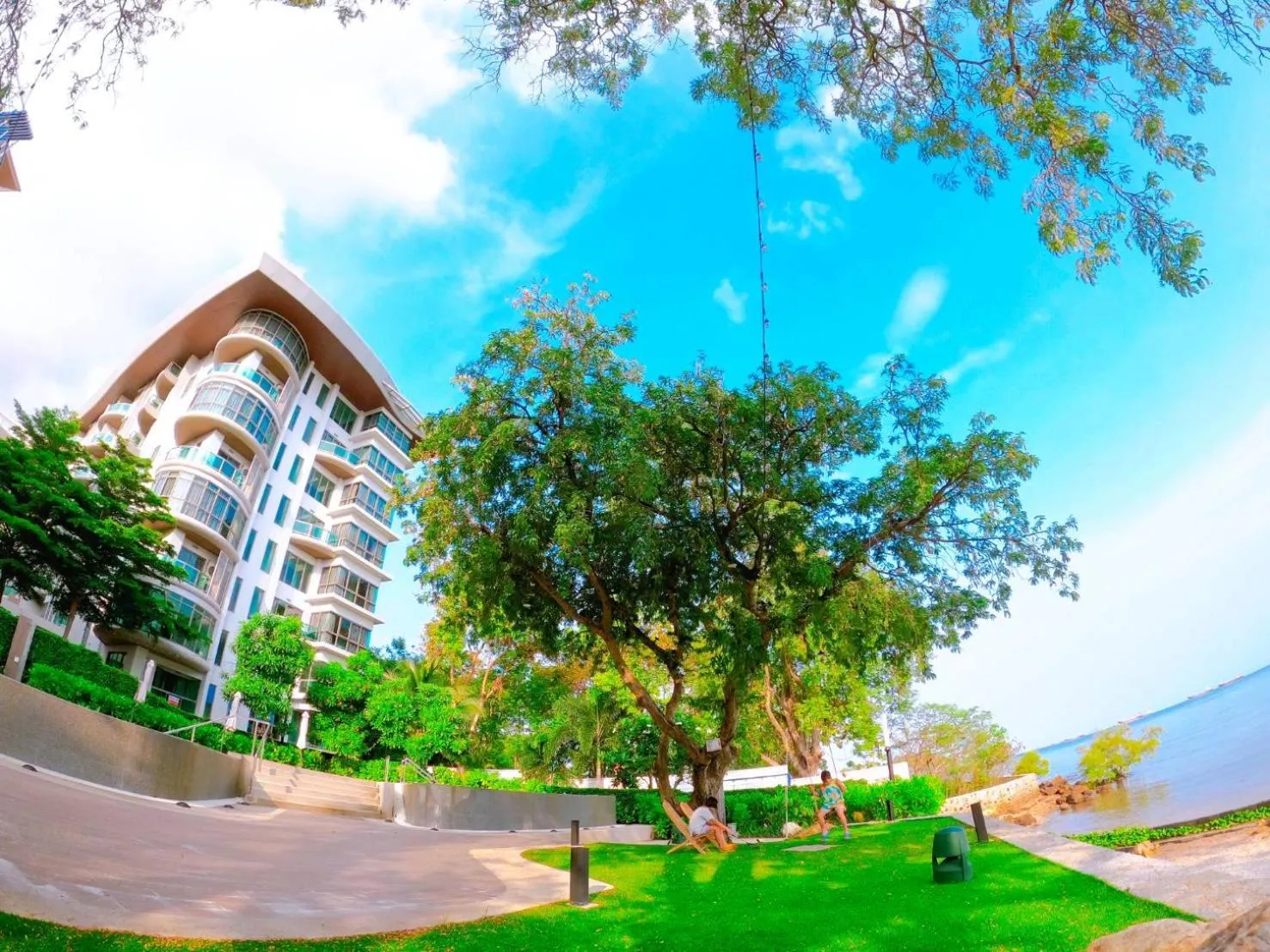 On site in Sonrisa Srirachaที่พักติดทะเล