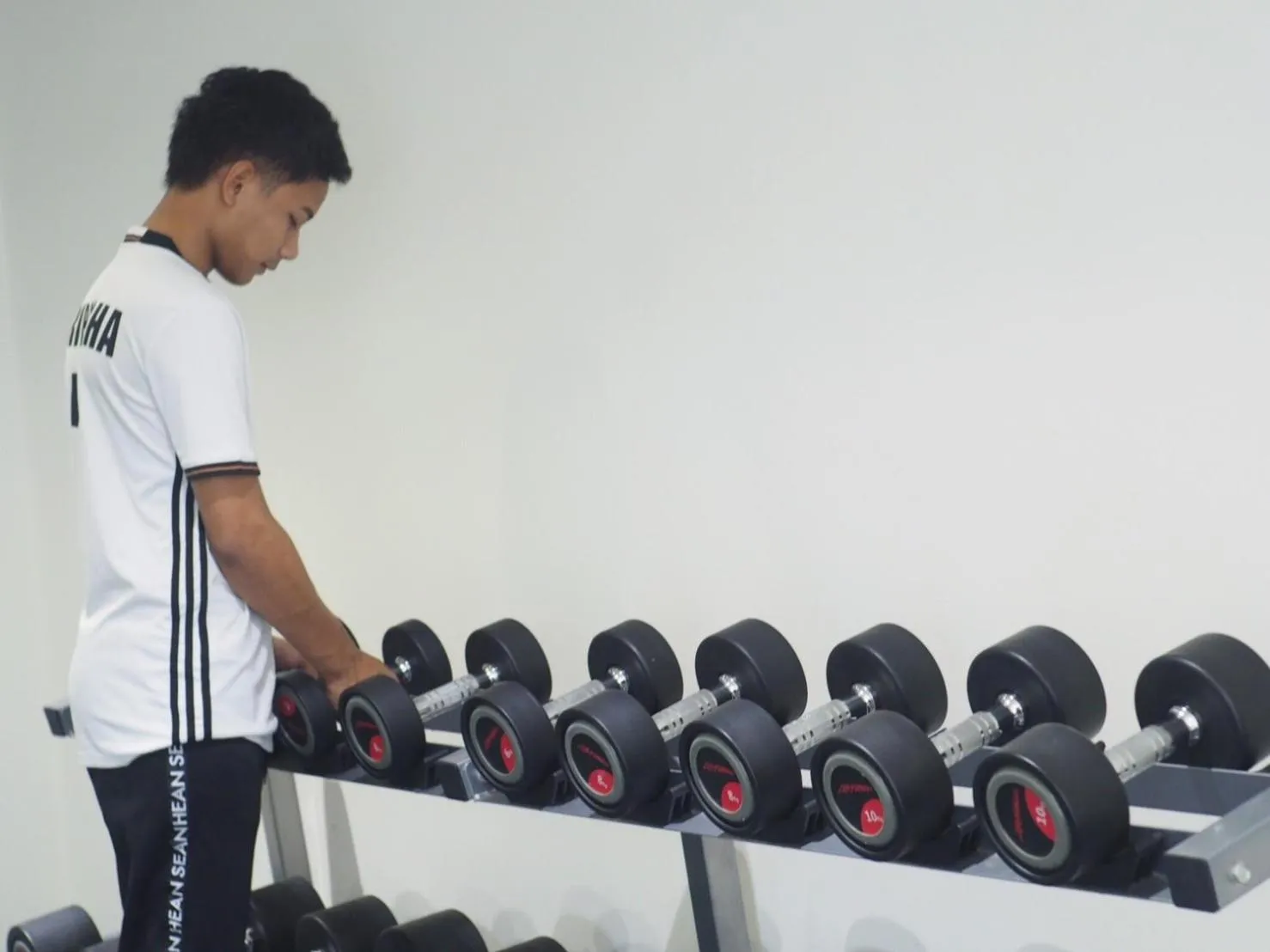 Fitness centre/facilities in Sonrisa Srirachaที่พักติดทะเล