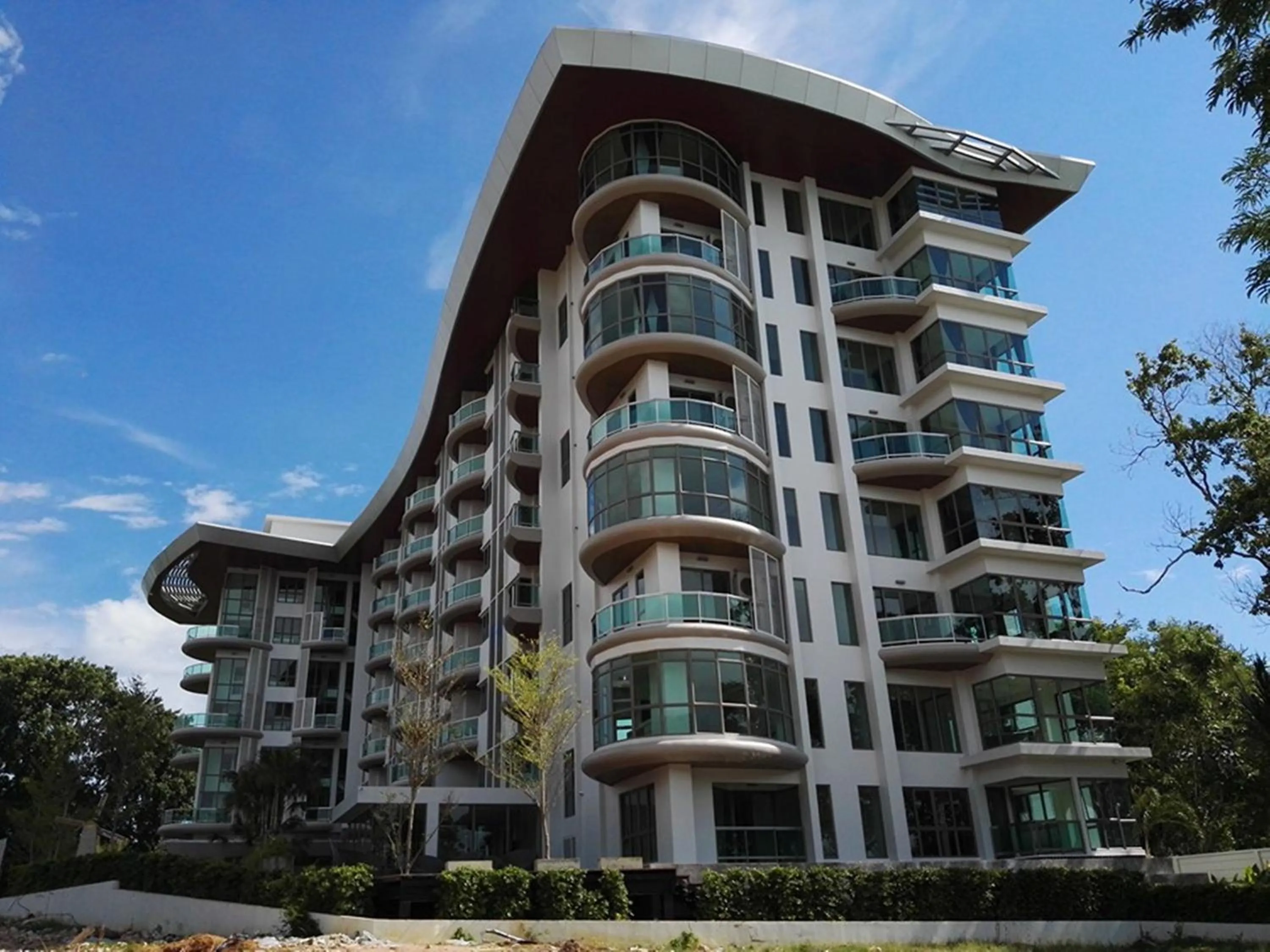 Property building in Sonrisa Srirachaที่พักติดทะเล