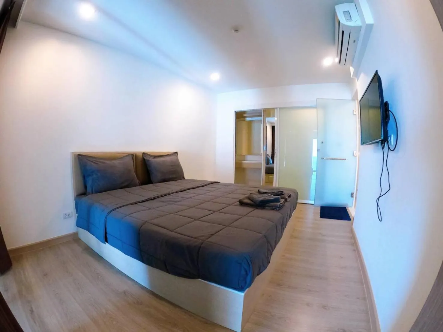 Bed in Sonrisa Srirachaที่พักติดทะเล