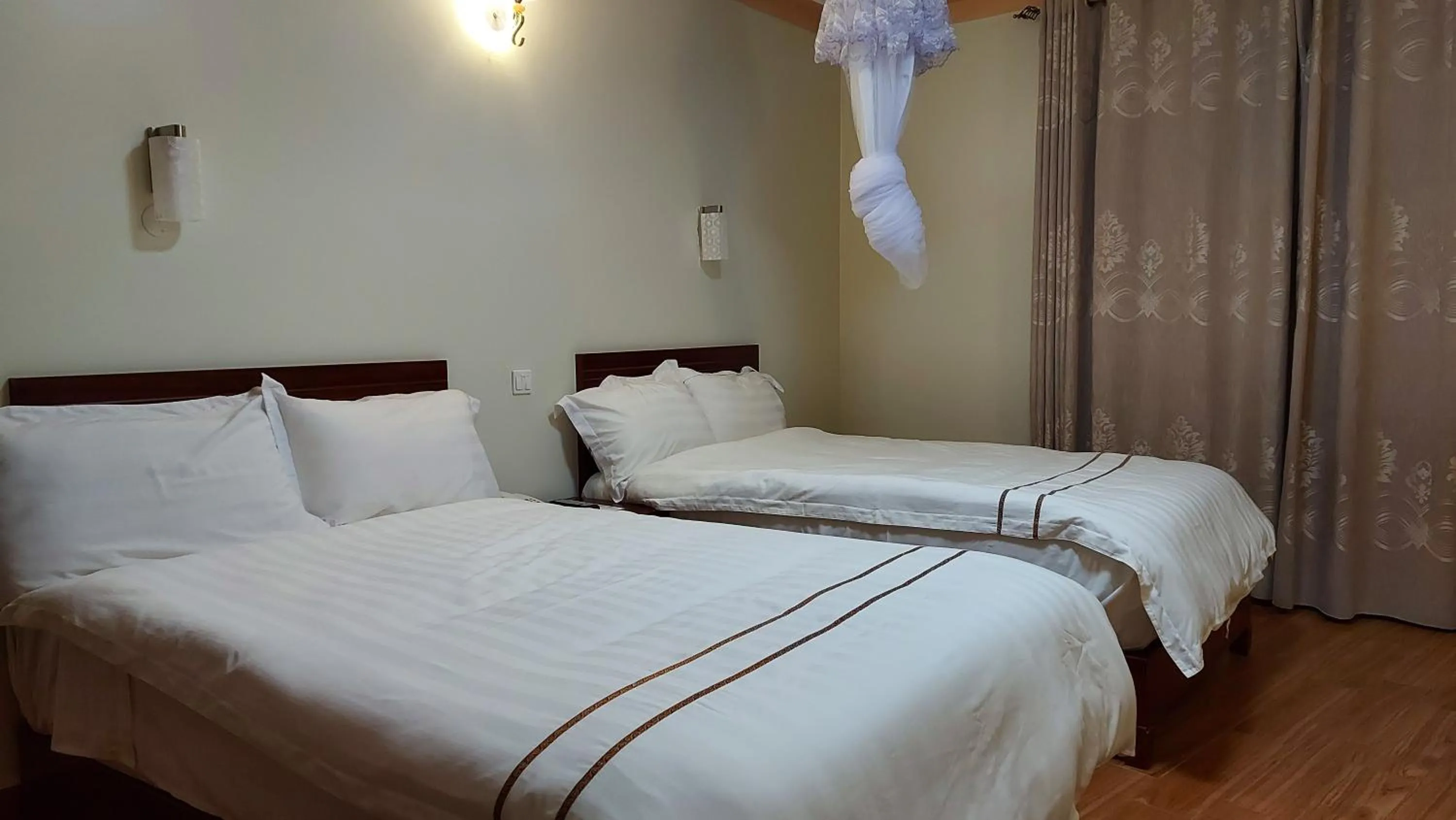 Photo of the whole room, Bed in Asamar Country Resort