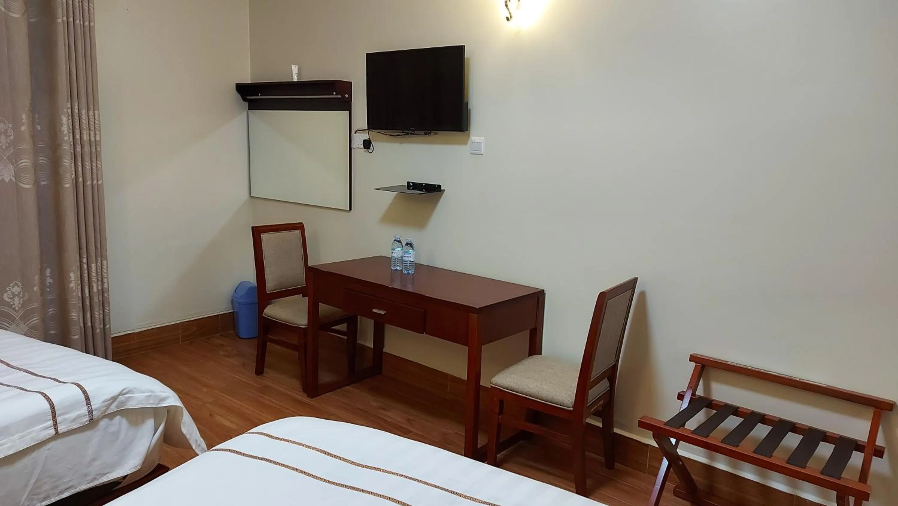 Communal lounge/ TV room, Bed in Asamar Country Resort