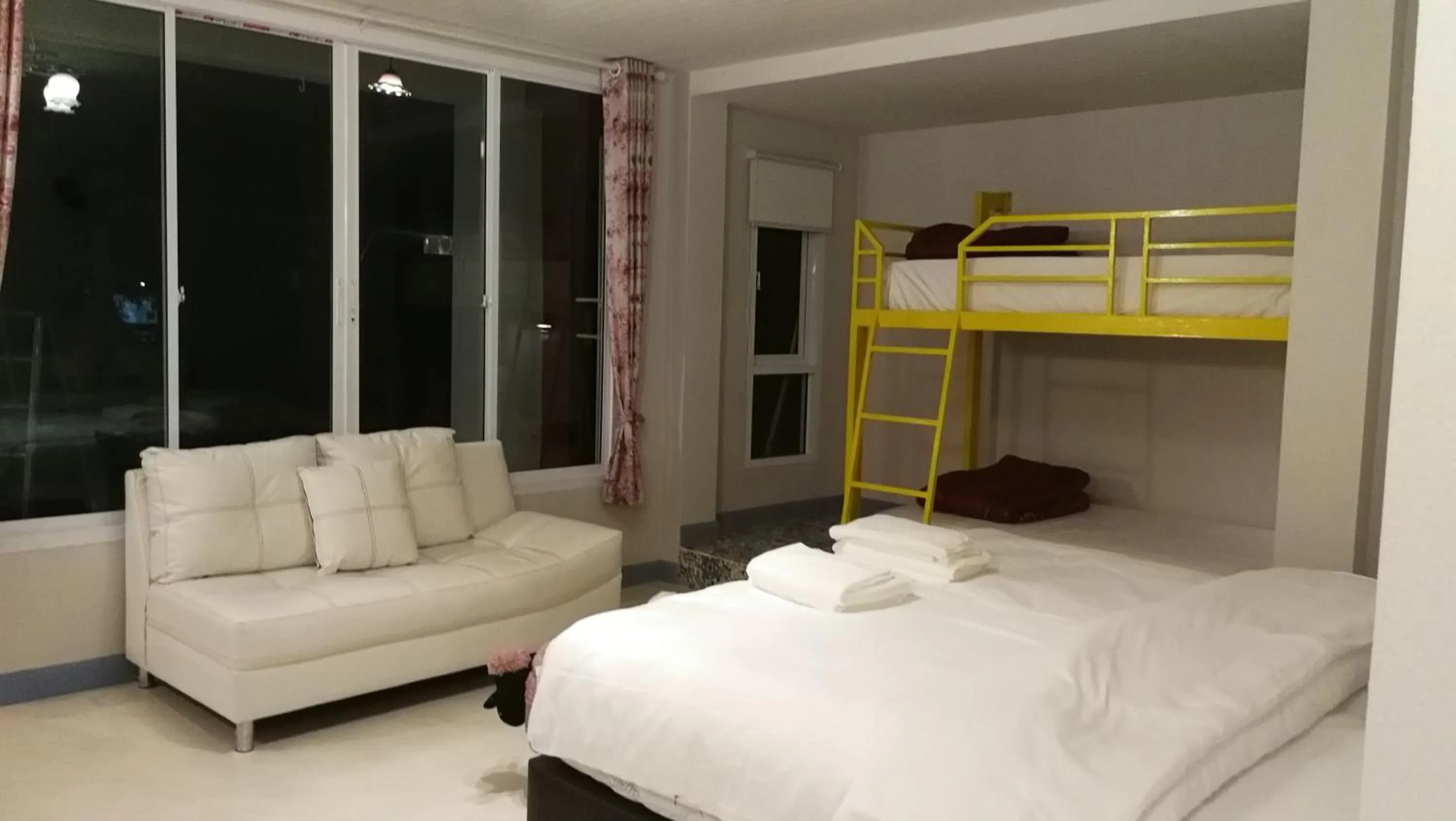 Bed in Na Na Doo Homestay