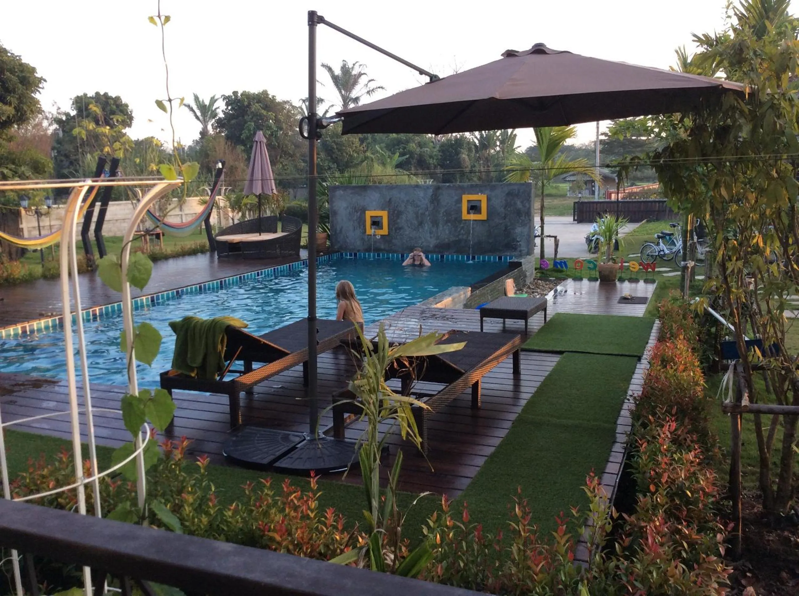 Pool view in Na Na Doo Homestay