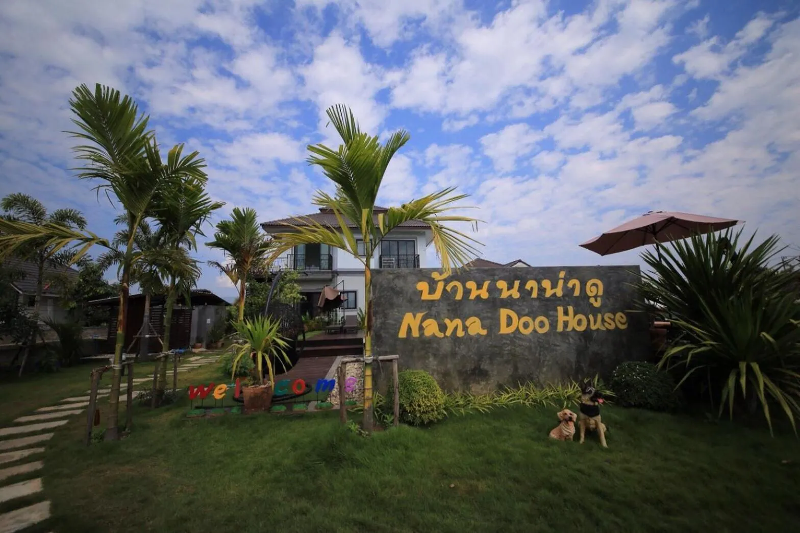 Property building in Na Na Doo Homestay