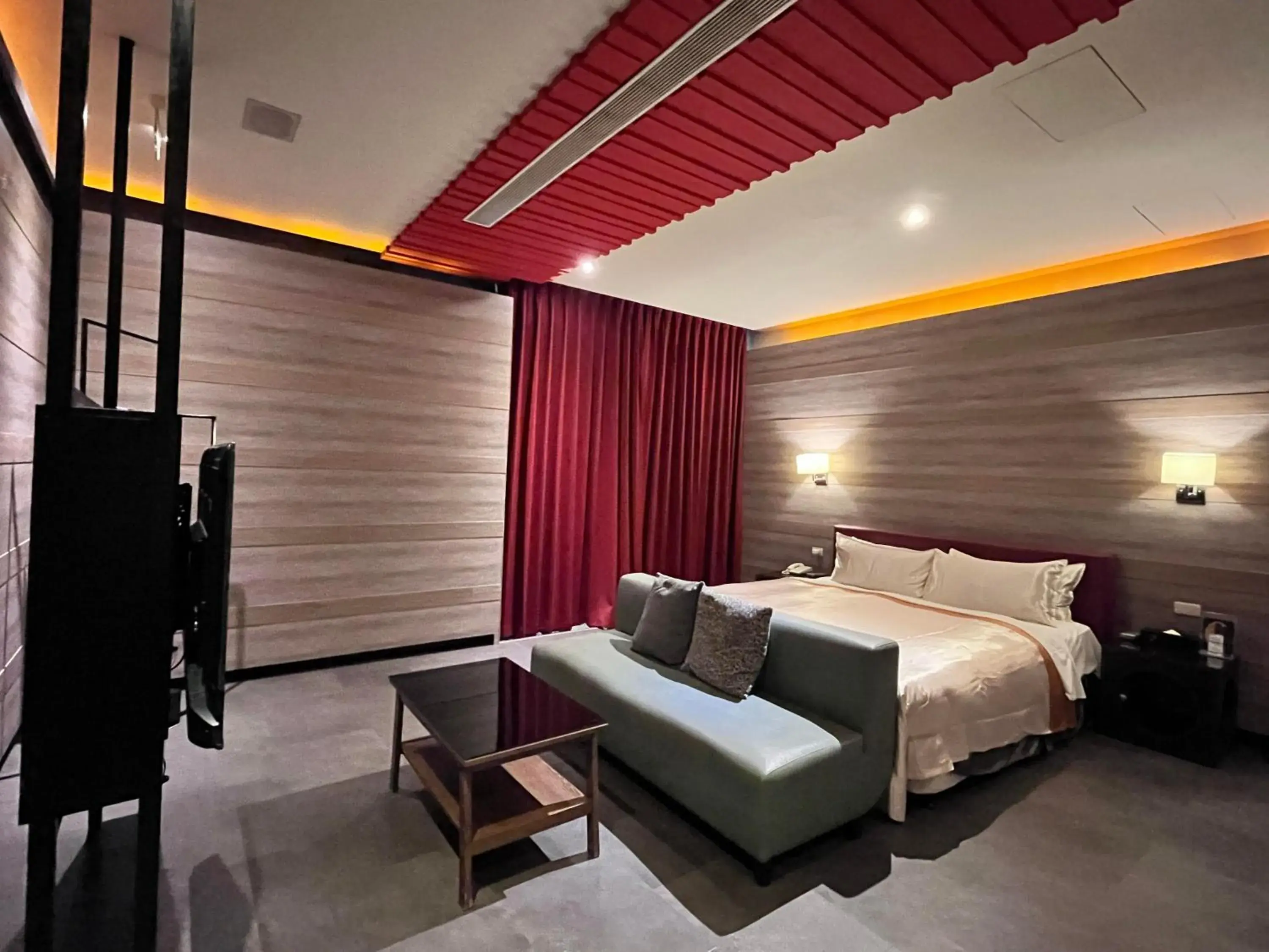 Bed in Moonlight Motel Bed in Moonlight Motel