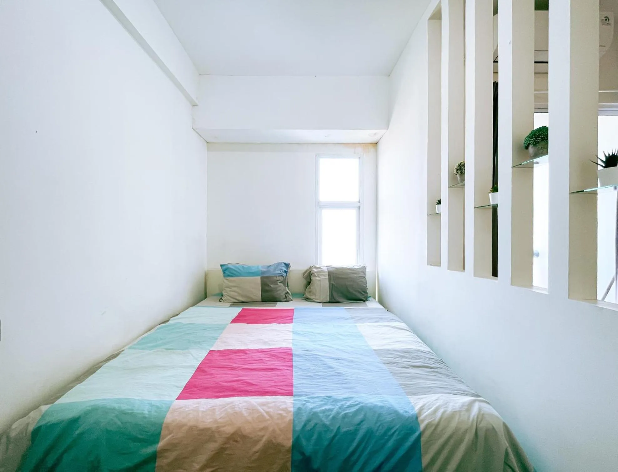 Bedroom, Bed in The Satu Stay - Apartemen SGV