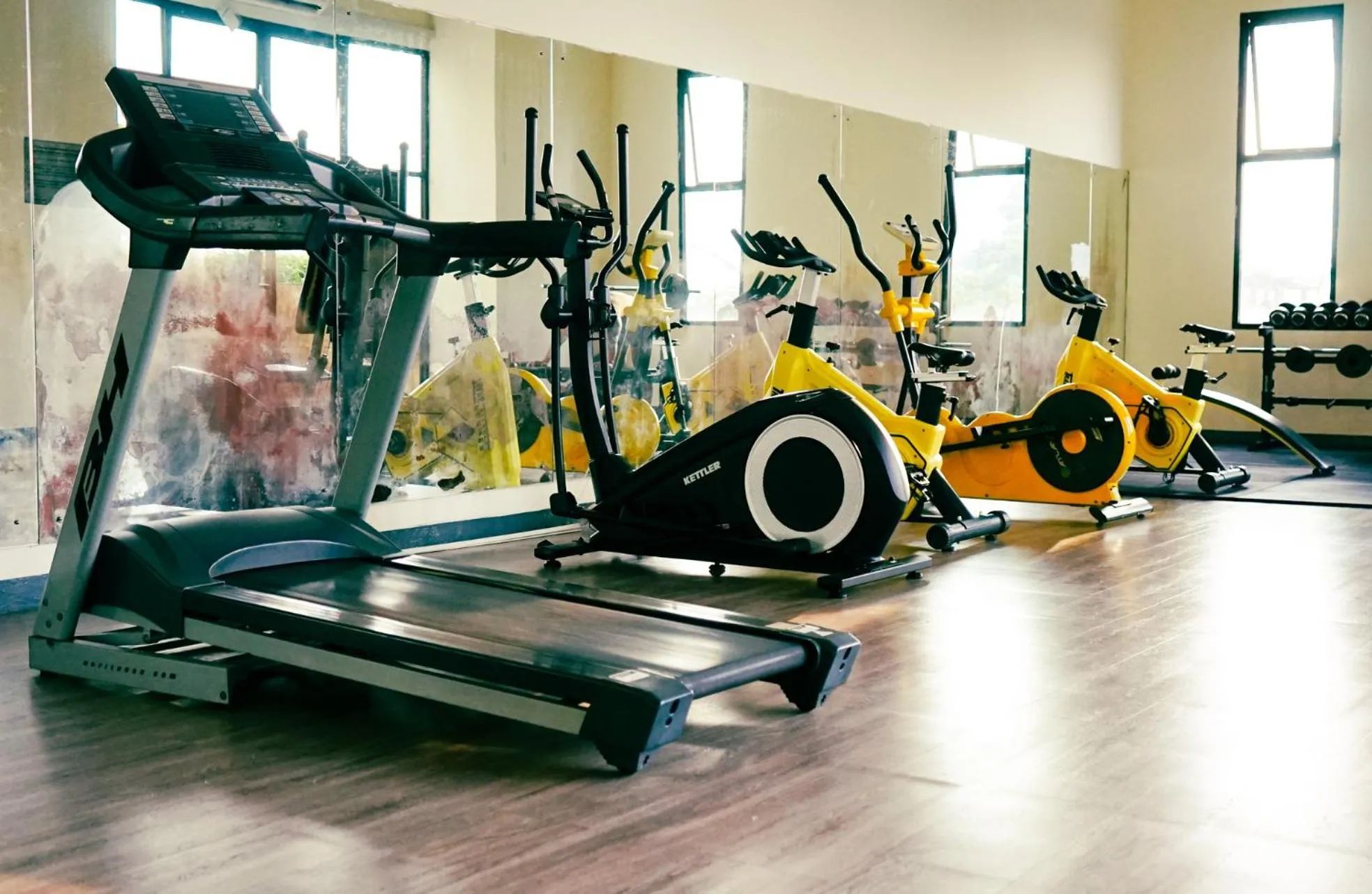 Fitness centre/facilities in The Satu Stay - Apartemen SGV