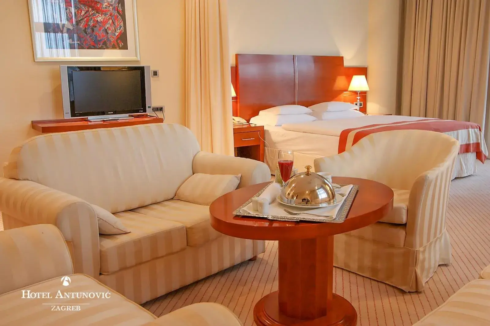 Seating area, Bed in Hotel Antunovic Zagreb Seating area, Bed in Hotel Antunovic Zagreb