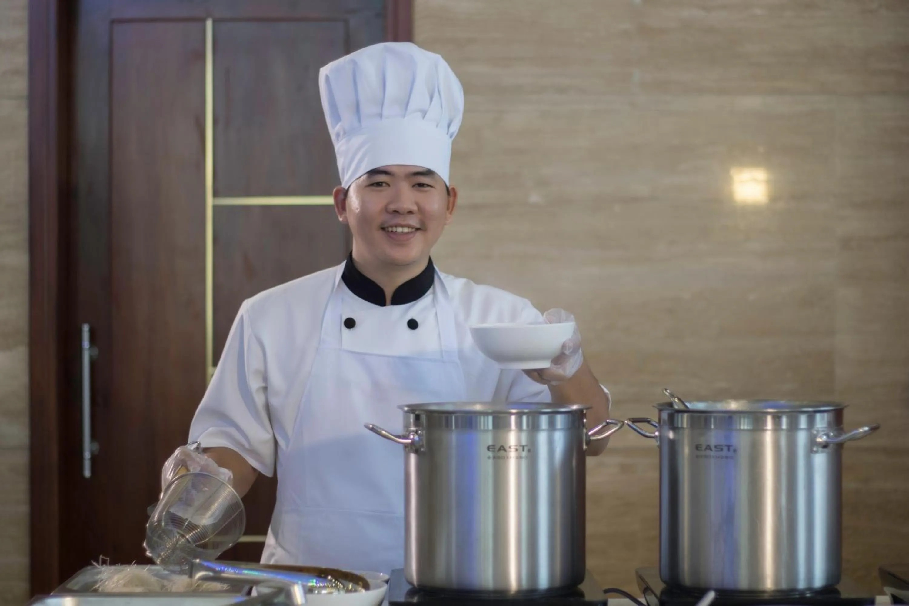 Restaurant/places to eat in Khanh Linh Hotel