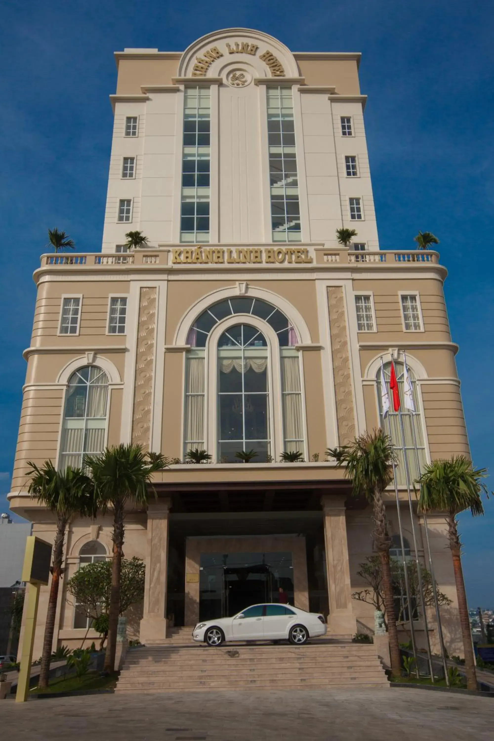 Property building in Khanh Linh Hotel Property building in Khanh Linh Hotel