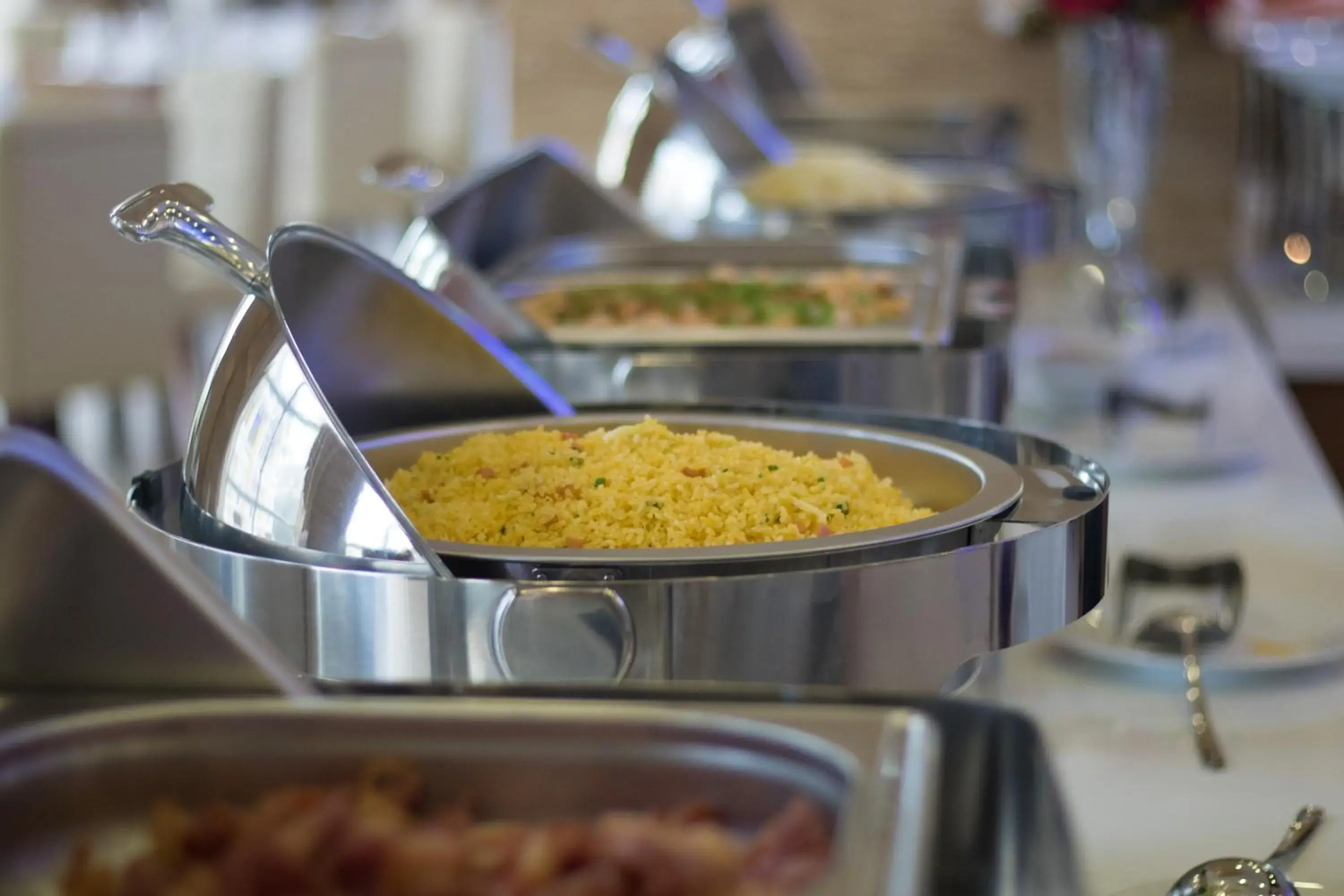 Restaurant/places to eat in Khanh Linh Hotel Restaurant/places to eat in Khanh Linh Hotel