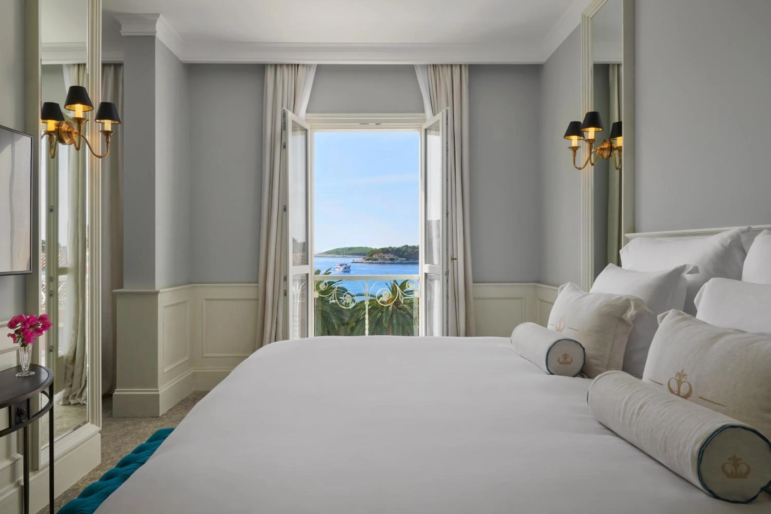 Bed in Palace Elisabeth Hvar Hotel - The Leading Hotels of the World