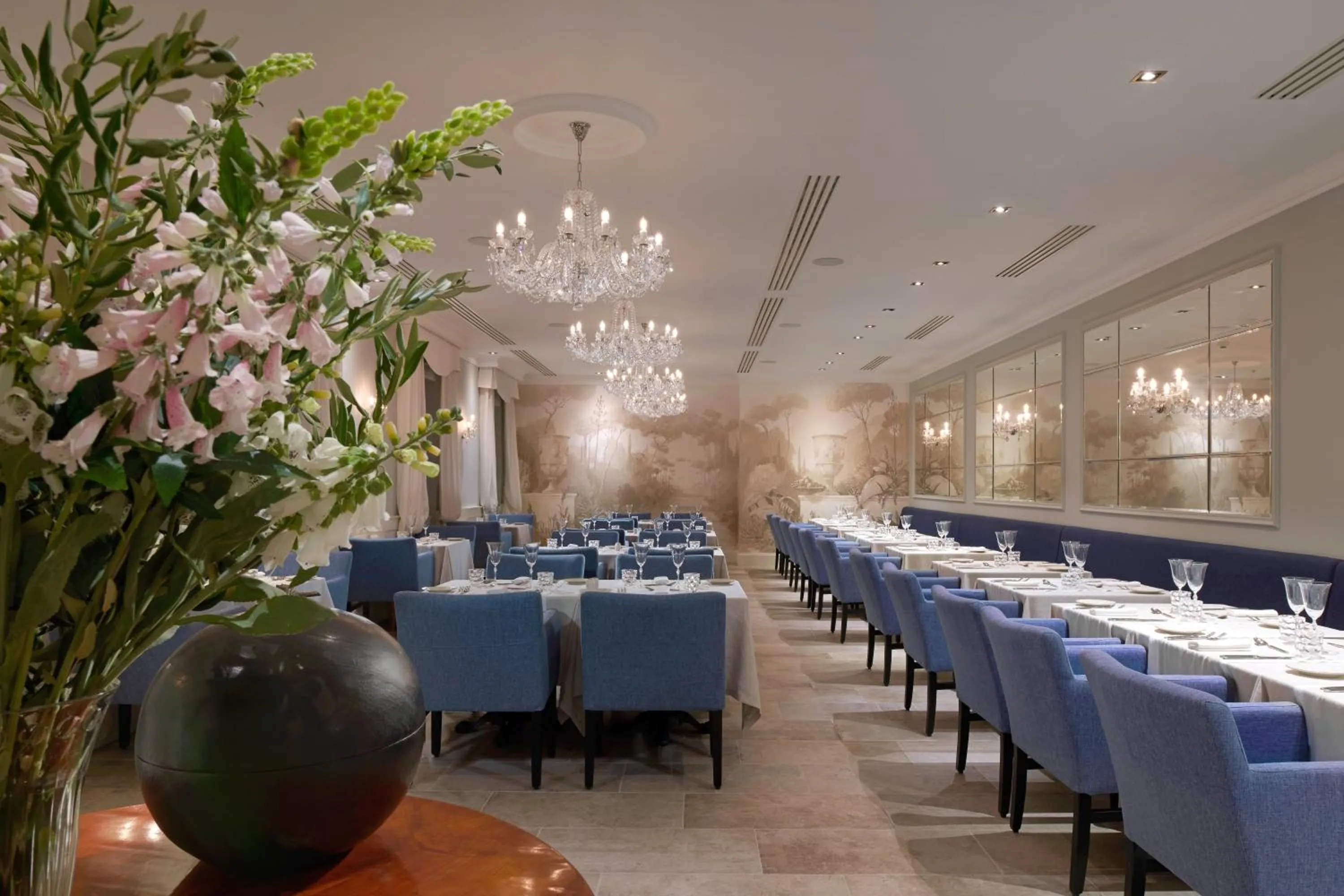 Restaurant/places to eat in Palace Elisabeth Hvar Hotel - The Leading Hotels of the World