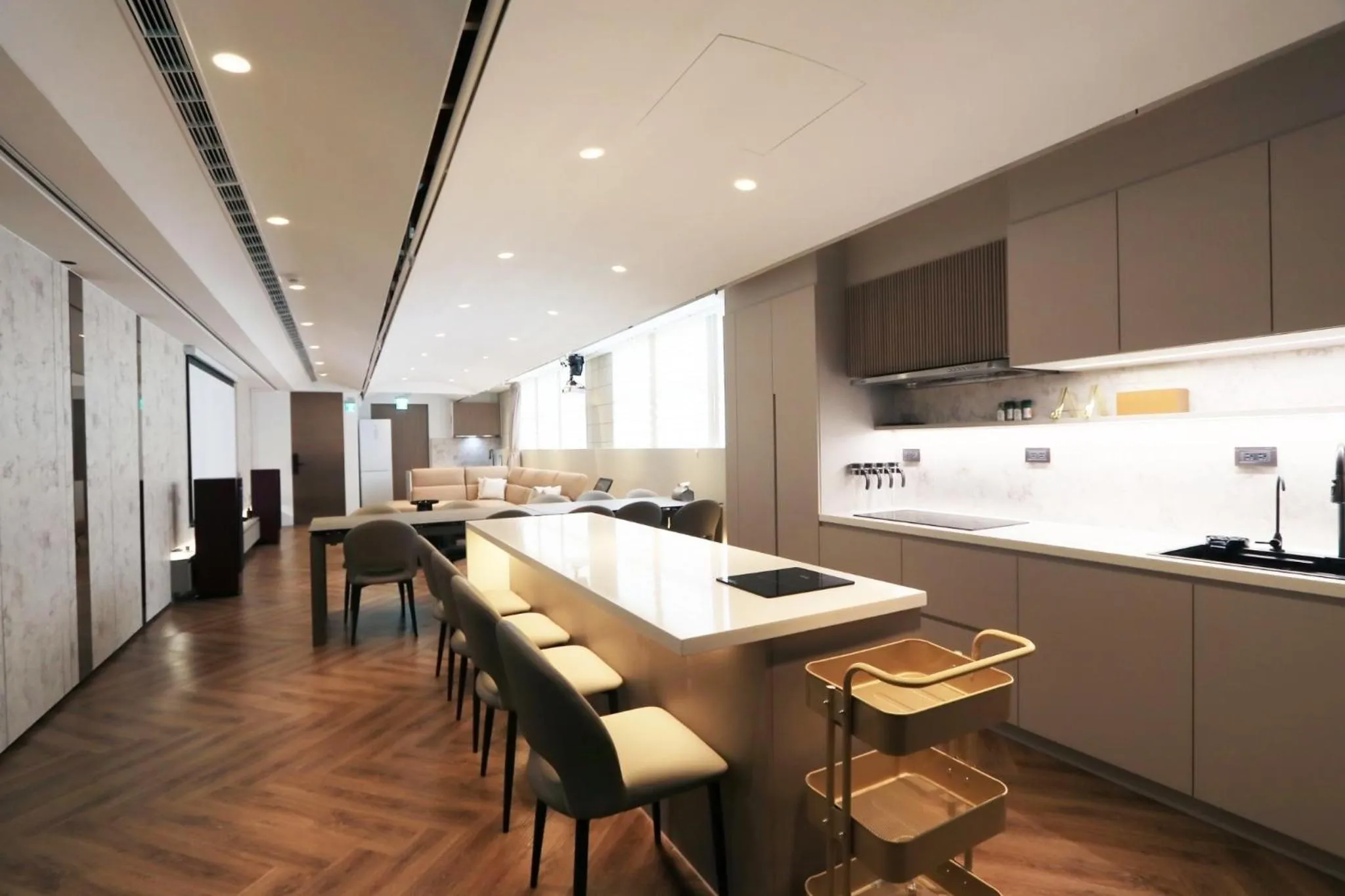 Kitchen or kitchenette in Calligraphy Greenway Hotel