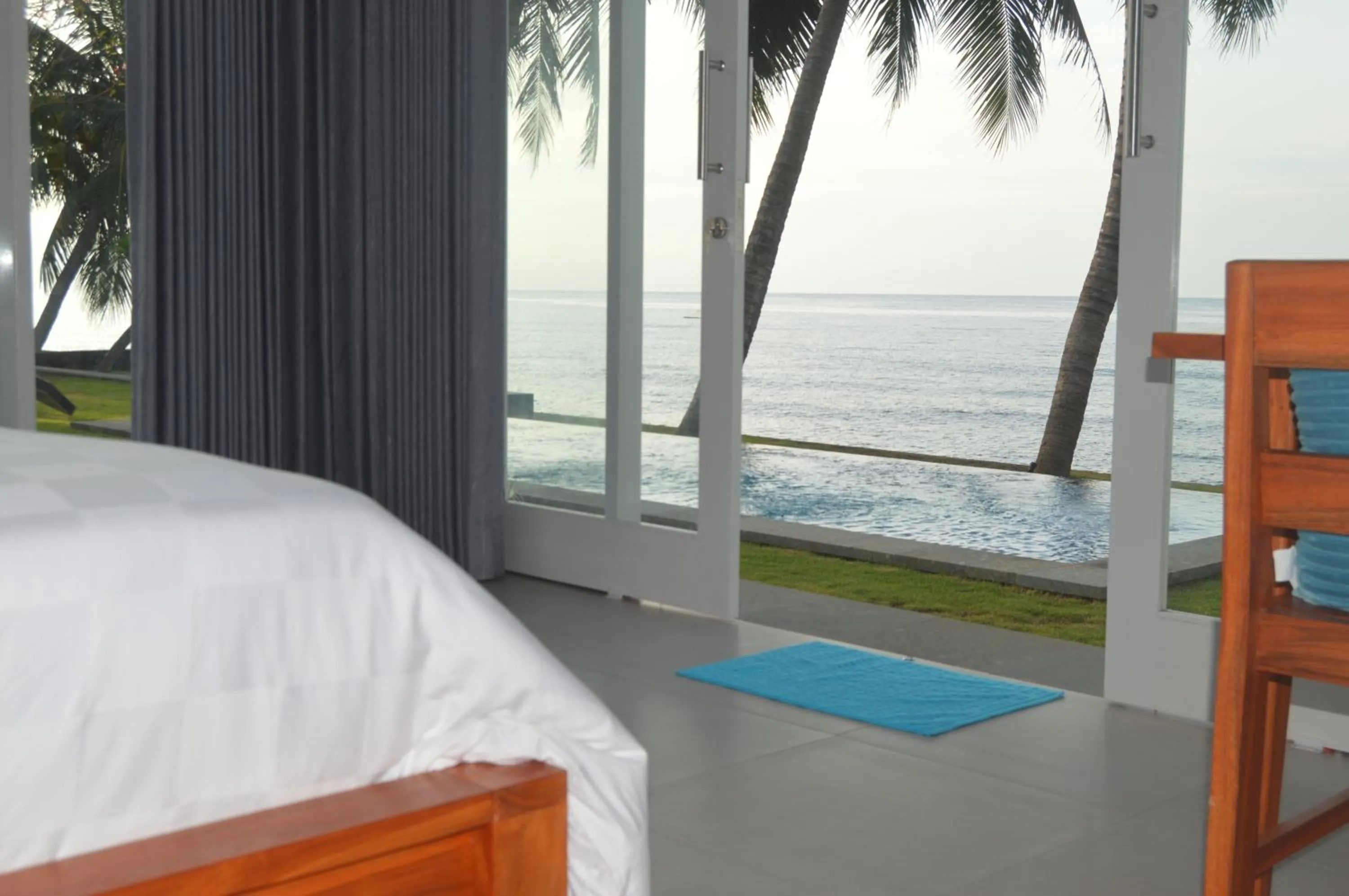 Balcony/Terrace, Bed in Mojito Beach Villas