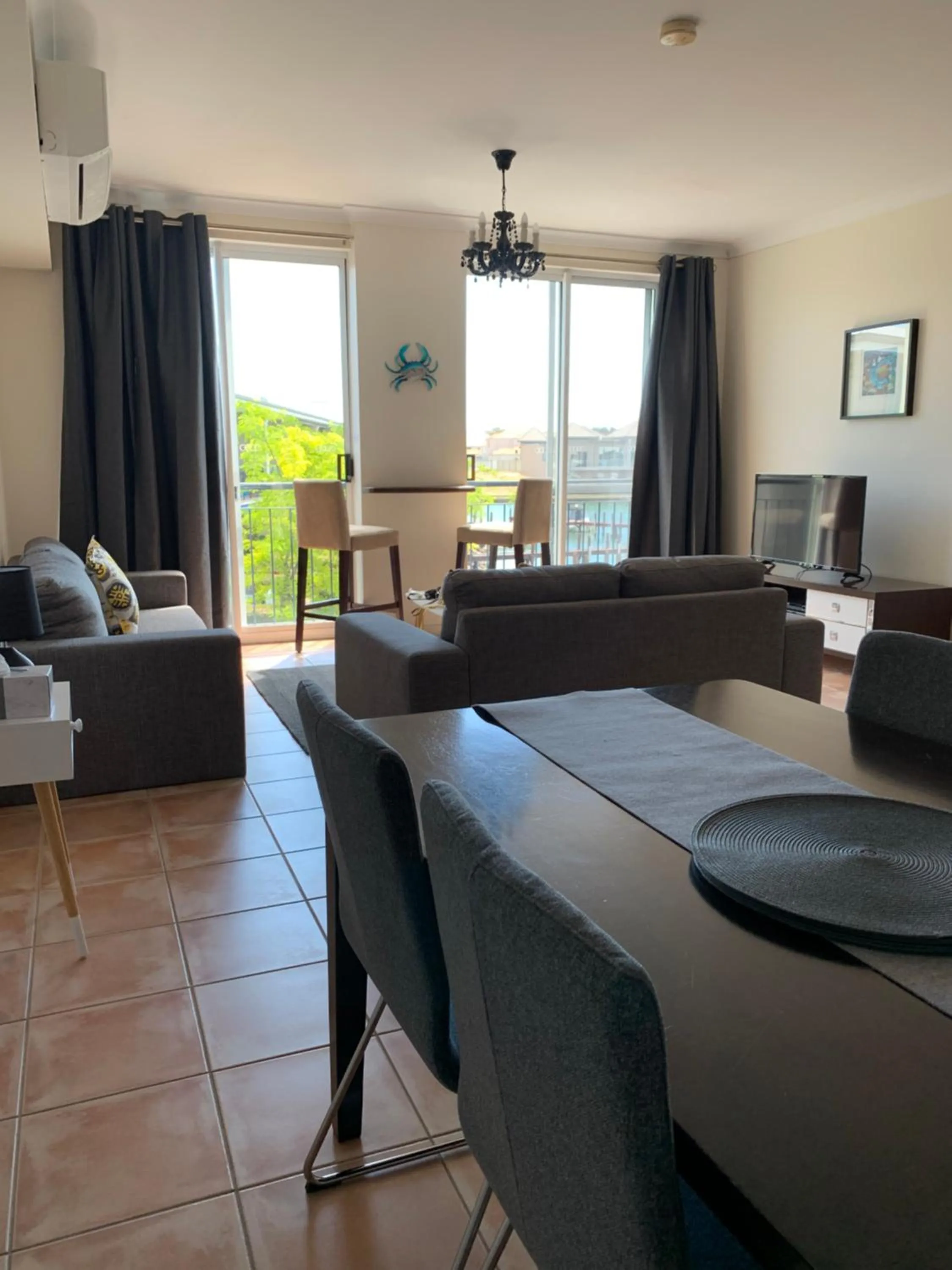 Apollo Quay Holiday Apartment