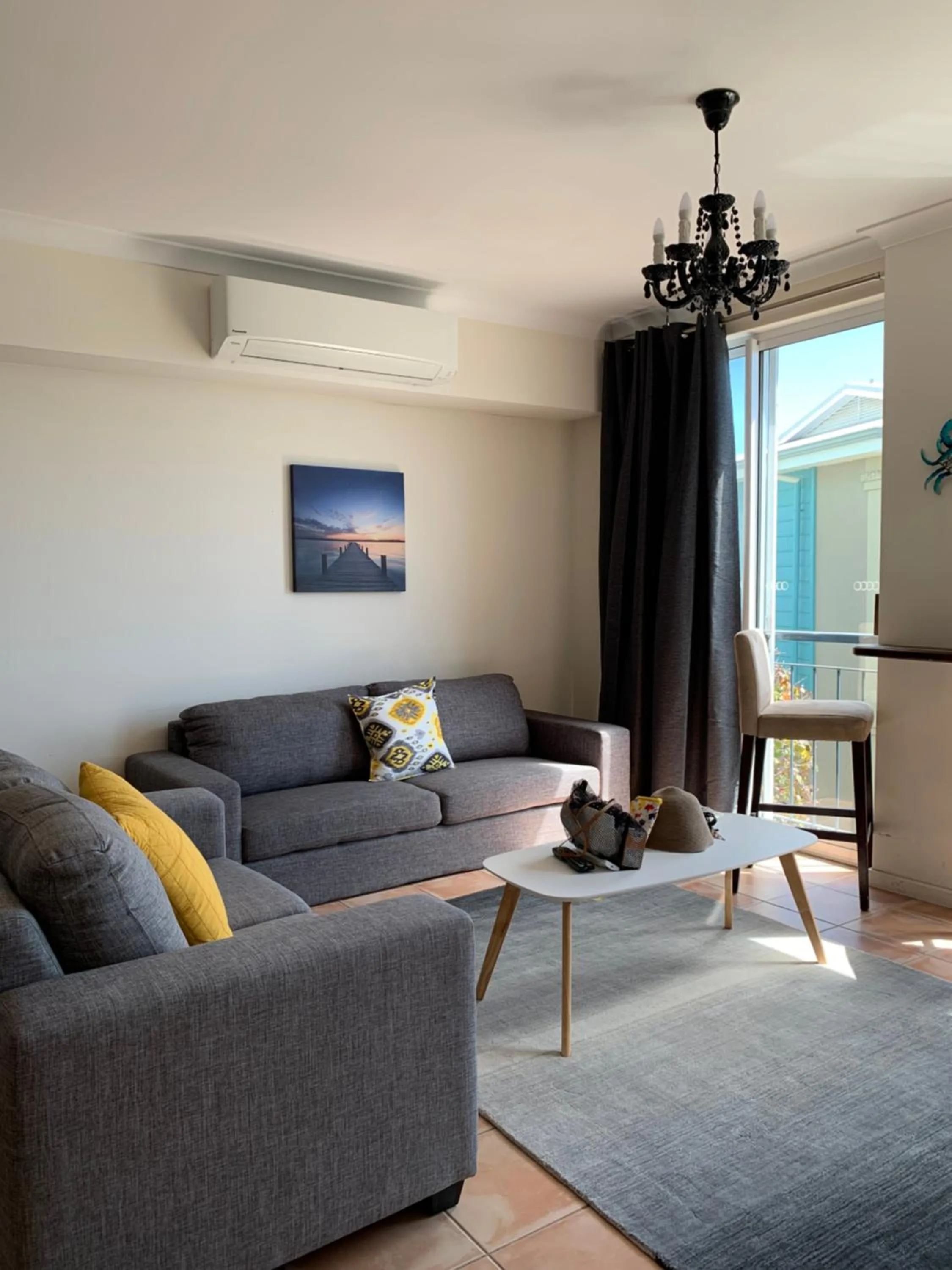 Apollo Quay Holiday Apartment