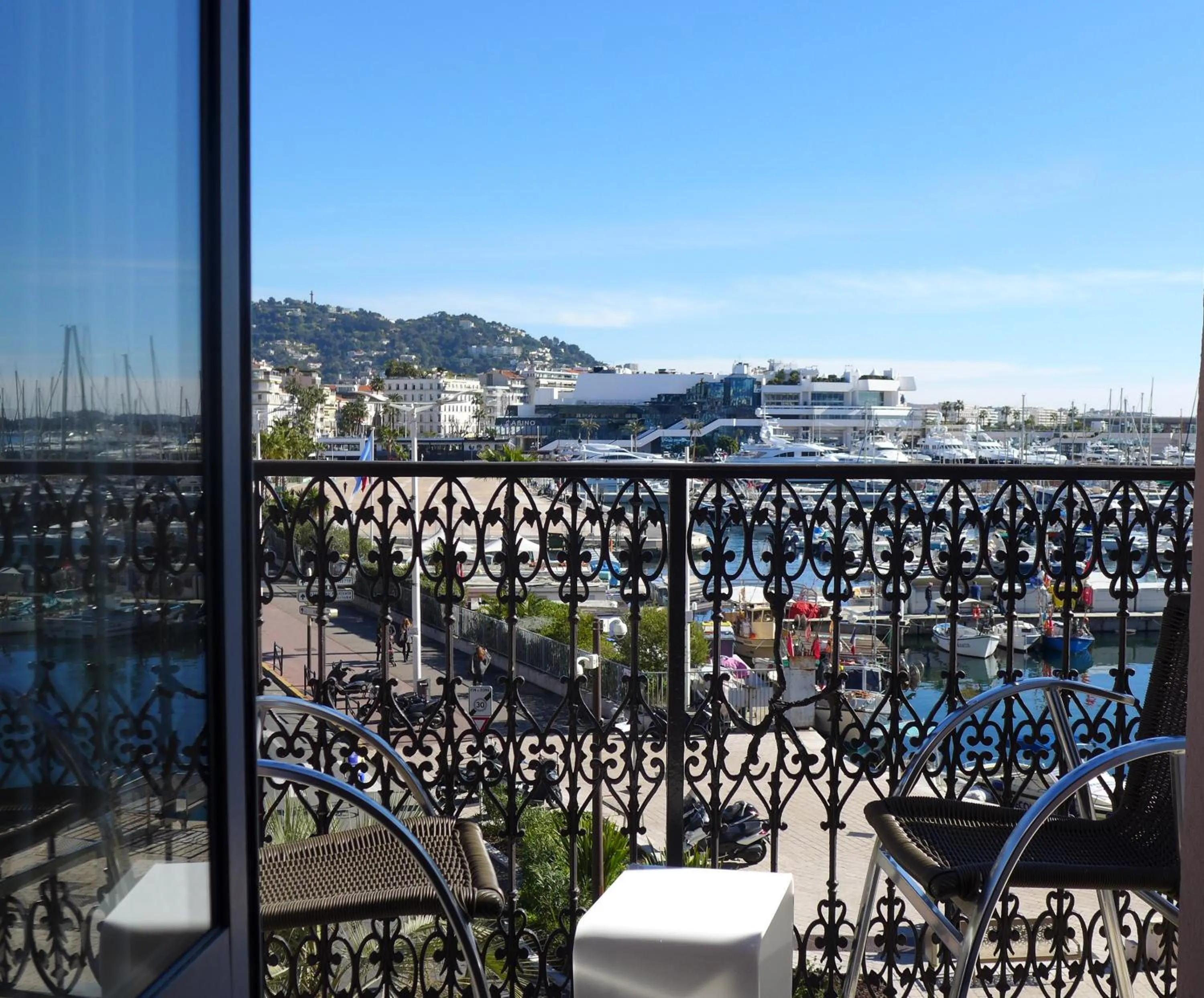 Balcony/Terrace in Résidences Cresci