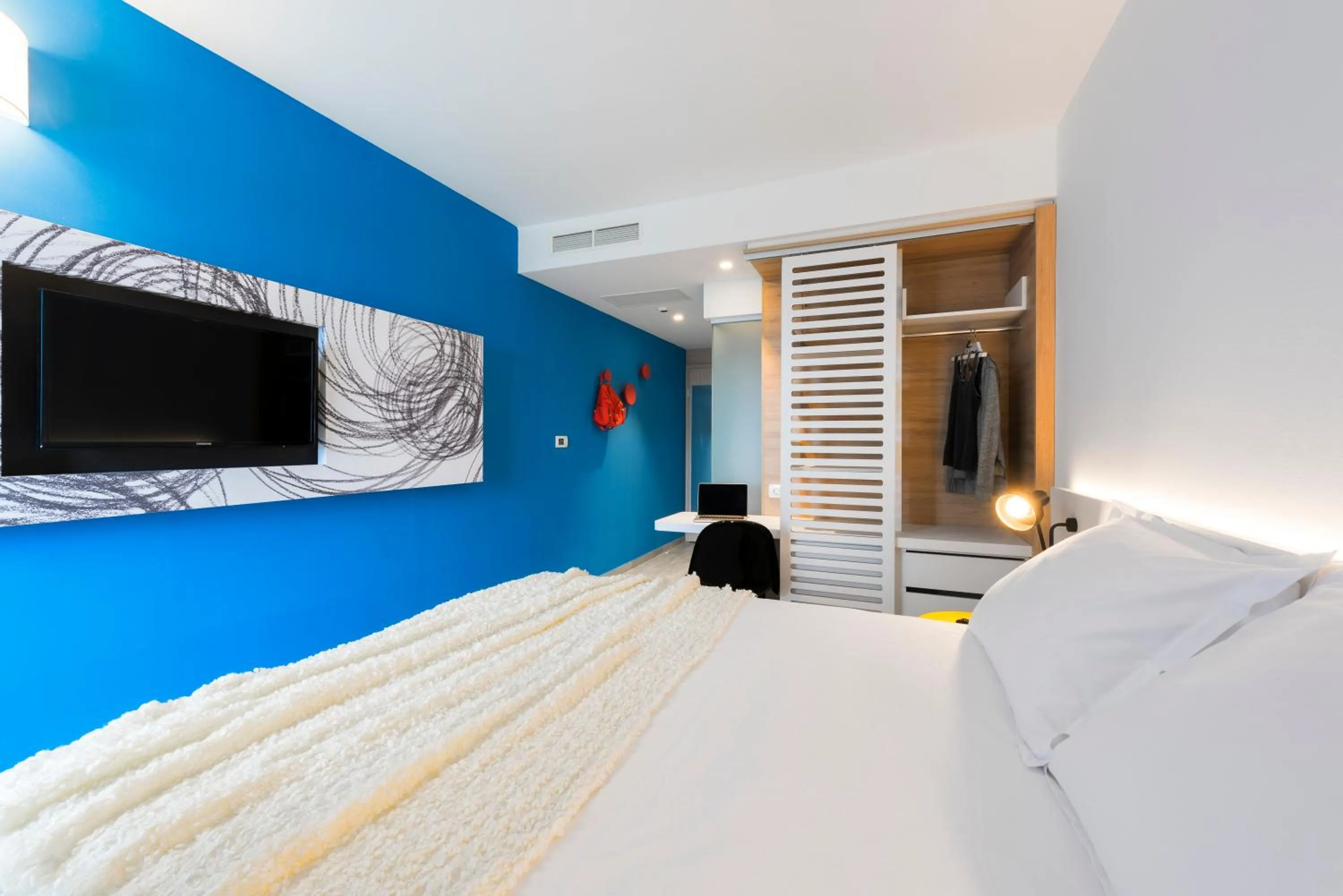 Bedroom, Bed in Pharos Hvar Bayhill Hotel