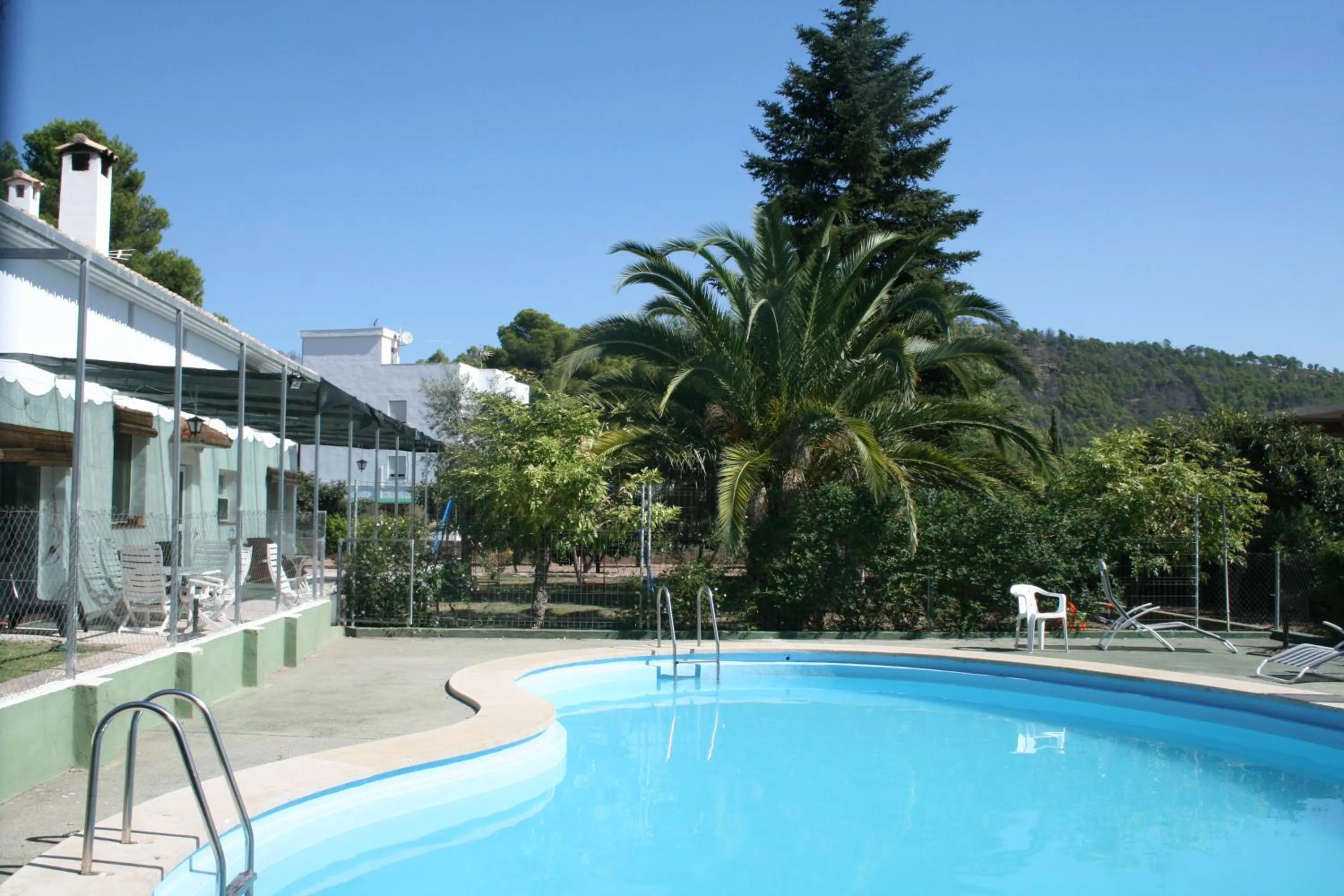 Garden in El Campillo, casa de campo cerca de la playa