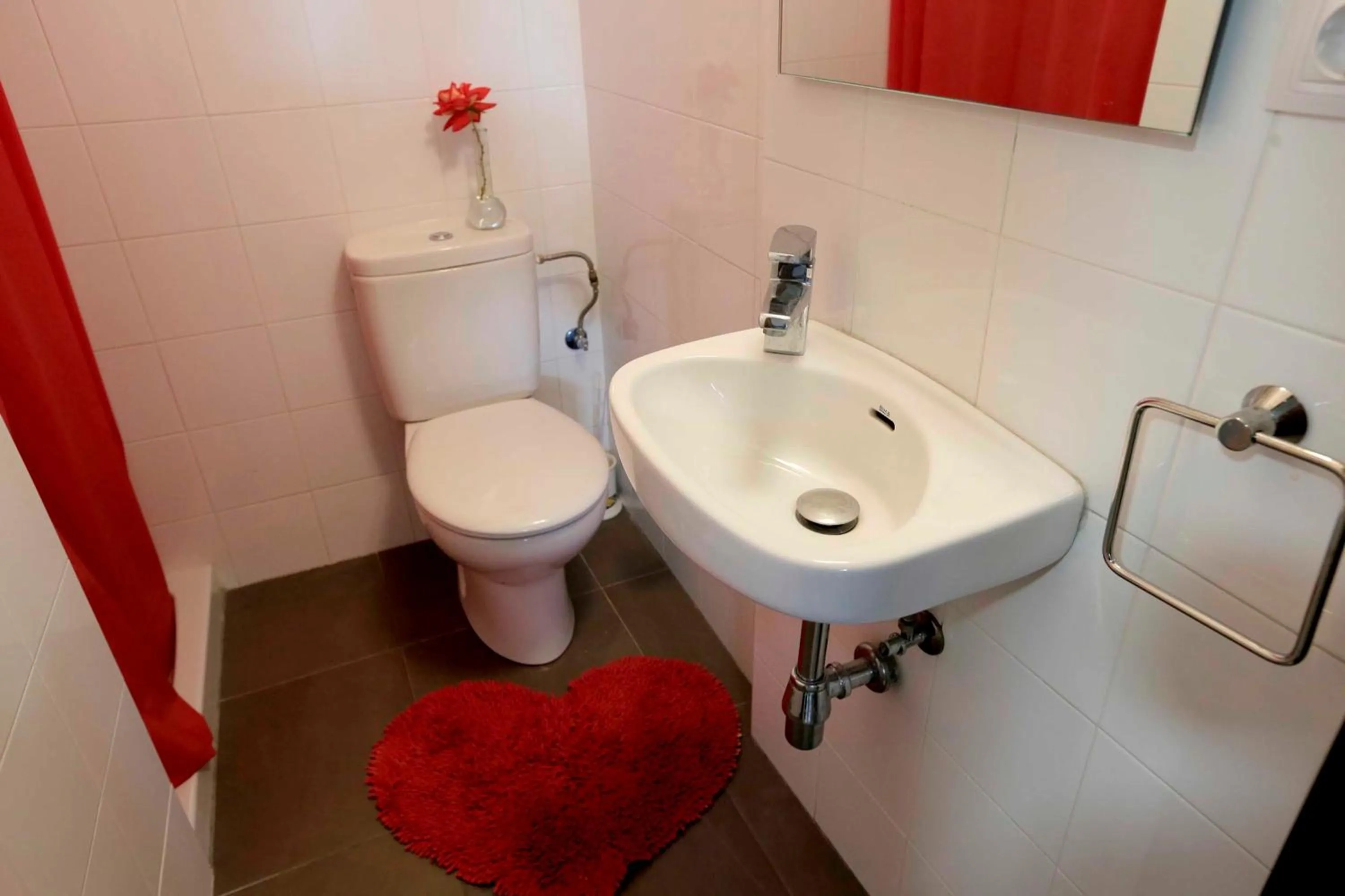 Bathroom in El Campillo, casa de campo cerca de la playa