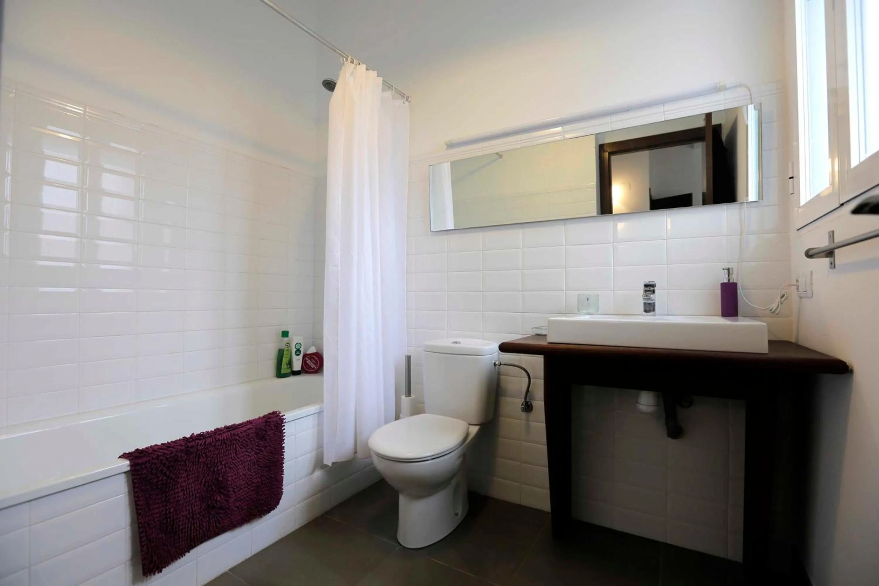 Bathroom in El Campillo, casa de campo cerca de la playa