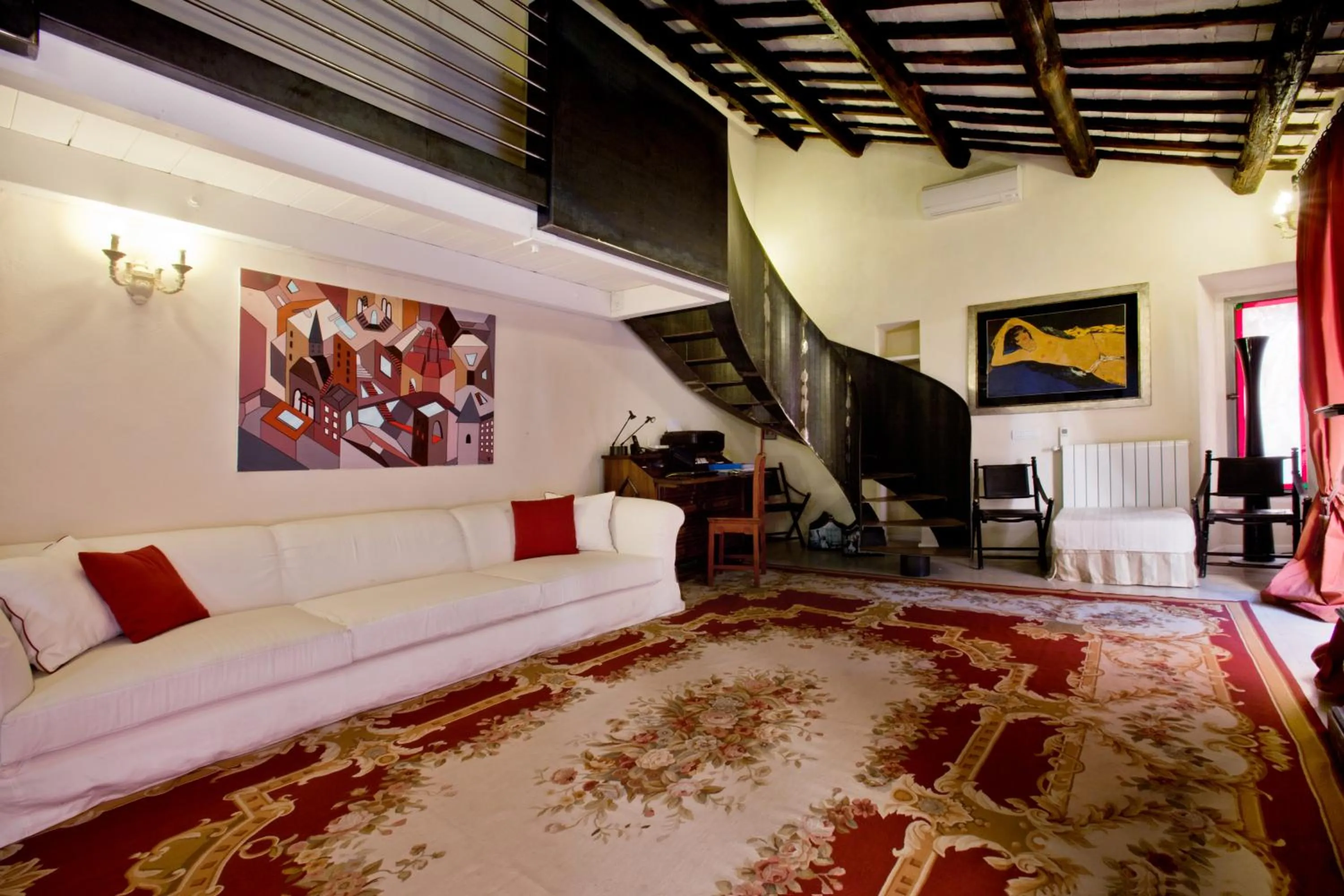 Communal lounge/ TV room, Bed in LM Suites Spagna