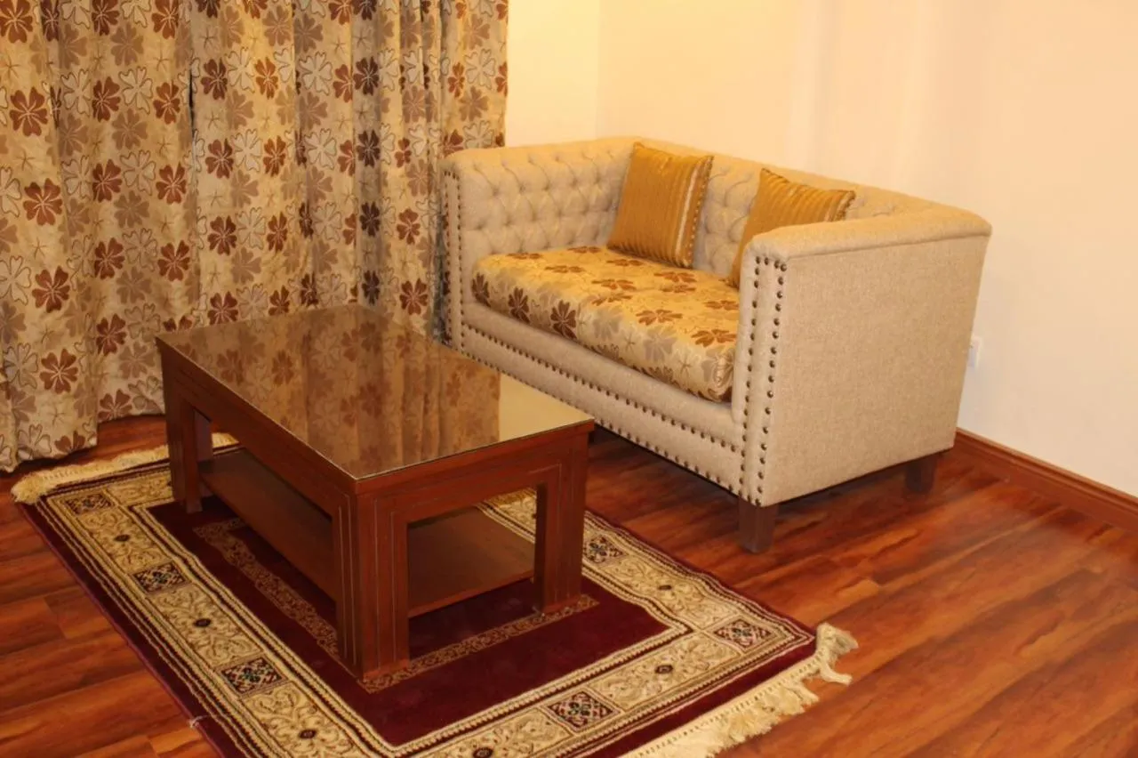 Living room in Diplomat Hotel