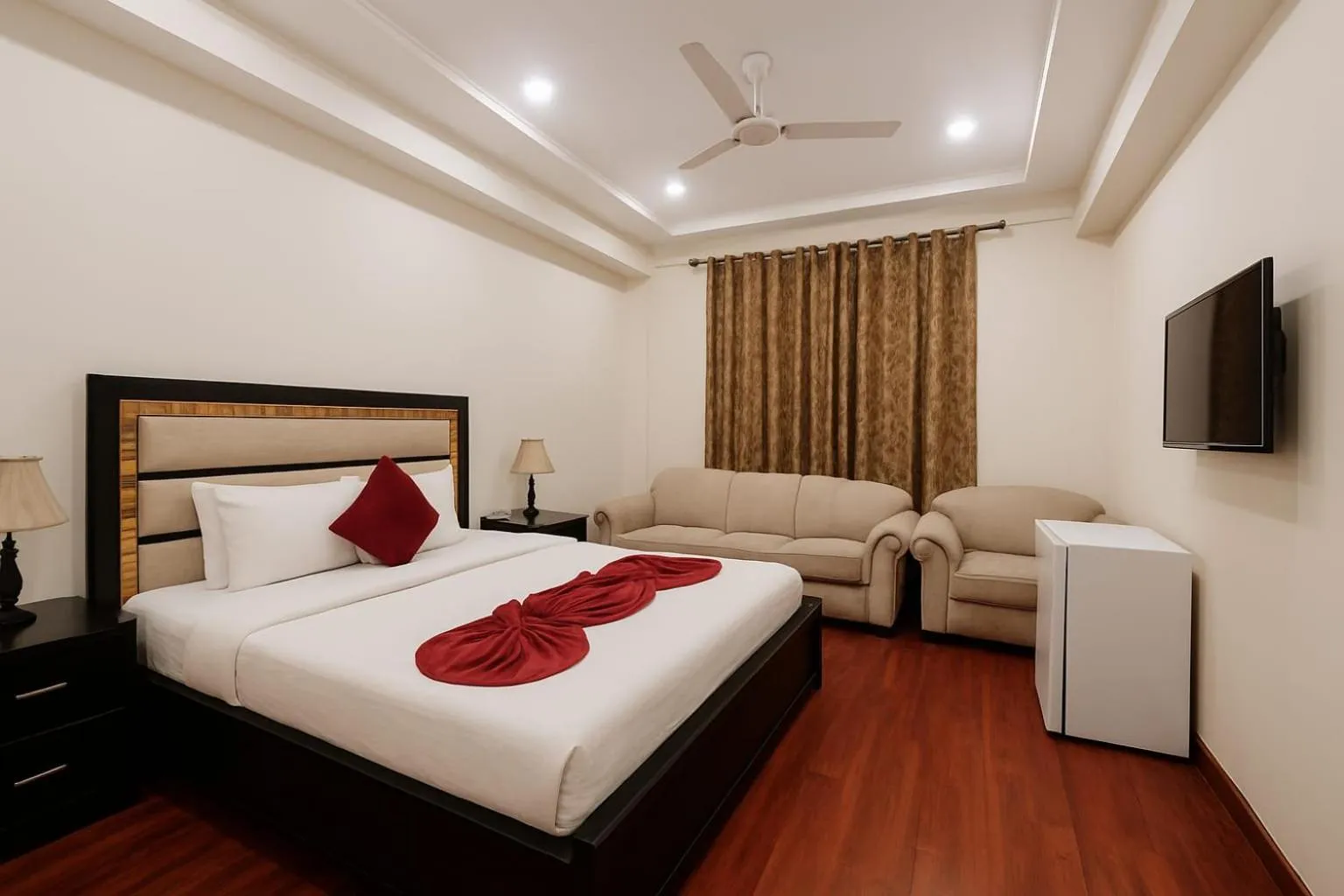 Bed in Diplomat Hotel