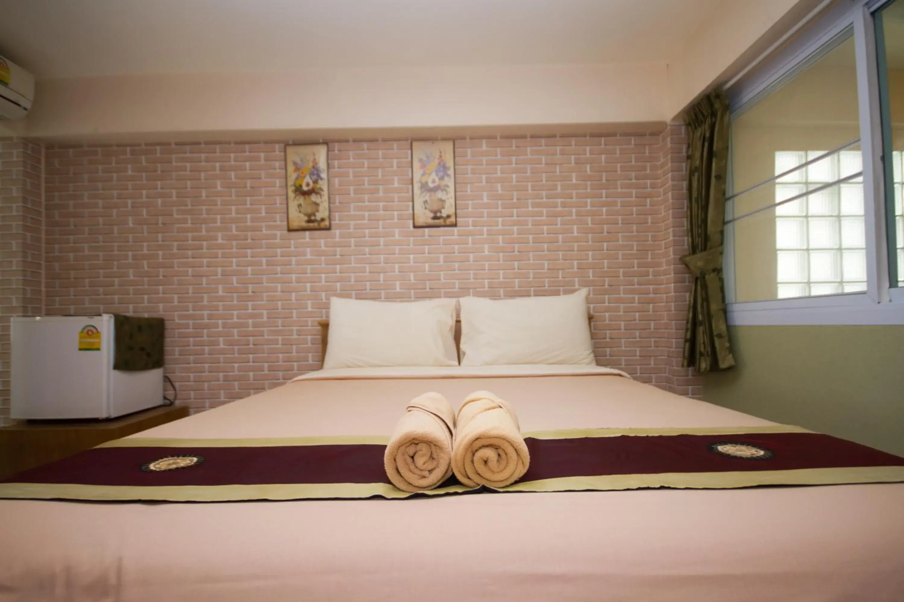 Bed in Jang Sripoom House Bed in Jang Sripoom House
