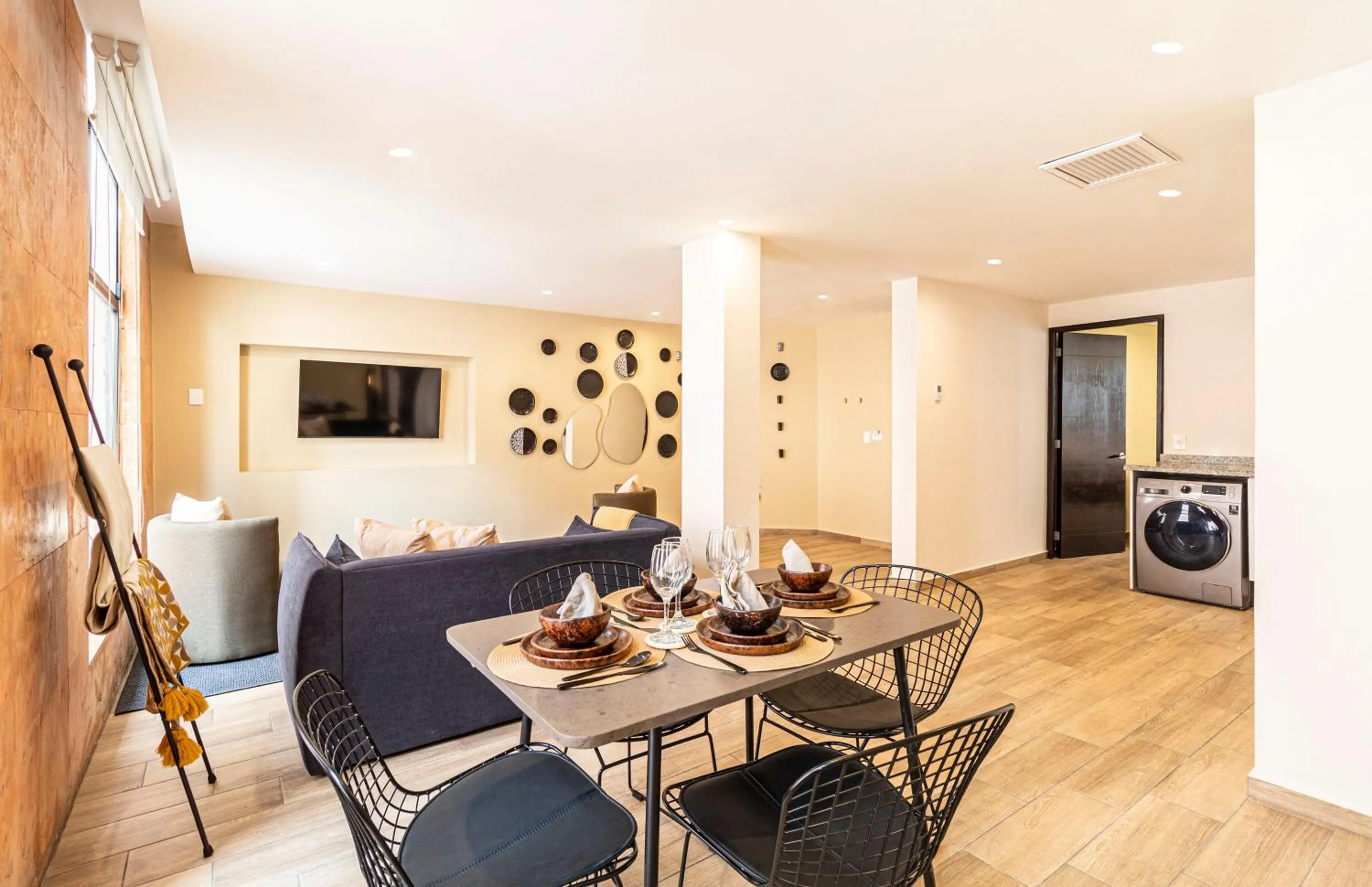Dining area in Grand Chapultepec Residencial