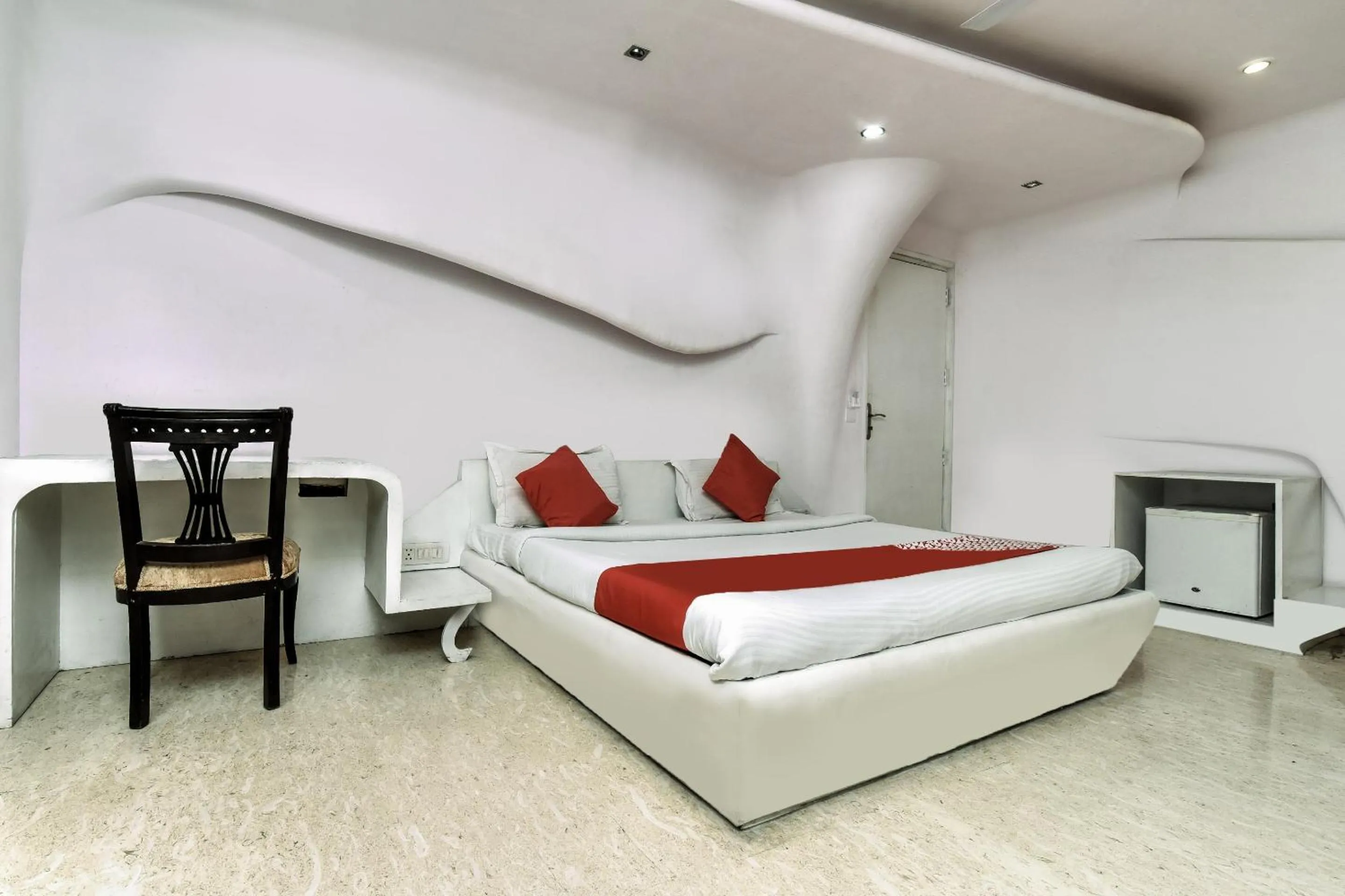 Bedroom, Bed in Hotel O Kochar Plaza