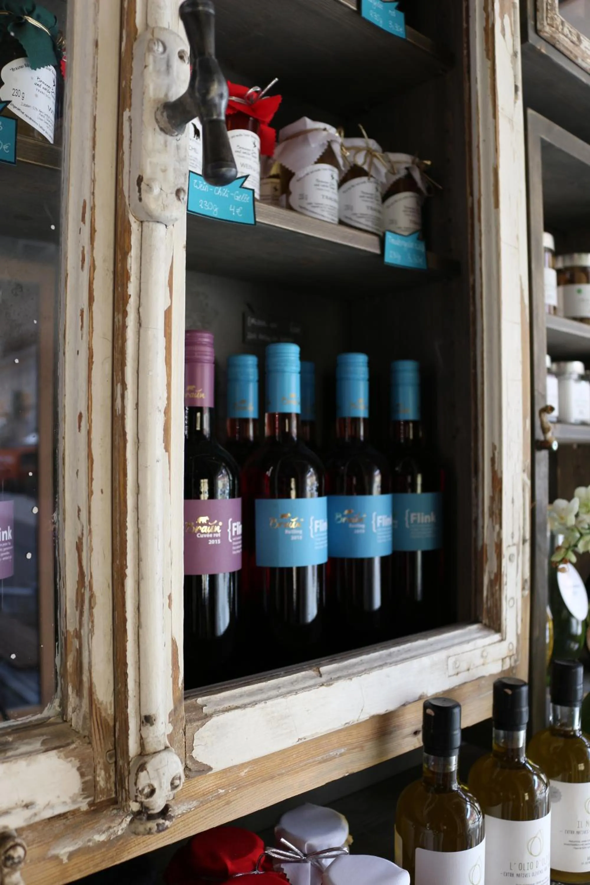 Shopping Area in Hotel - Weinbar FAHR AWAY